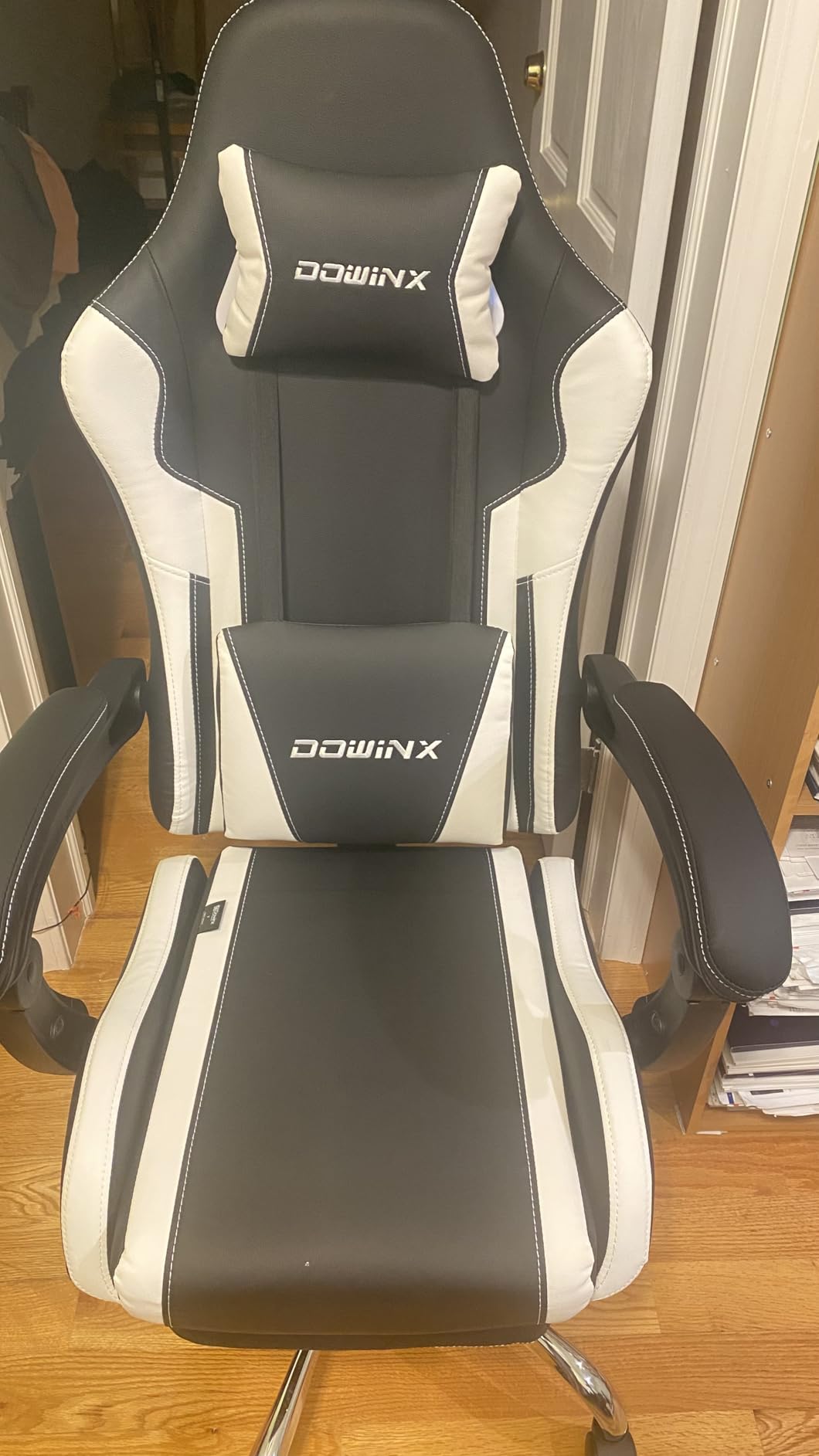 Dowinx Ergonomic Gaming Chair with Footrest & Massage Lumbar, 2D-Linkage Armrests for Computer Chair 330lbs with Headrest Pillow for Office, Home, Streaming and Long Gaming Sessions, Black customer photo 1
