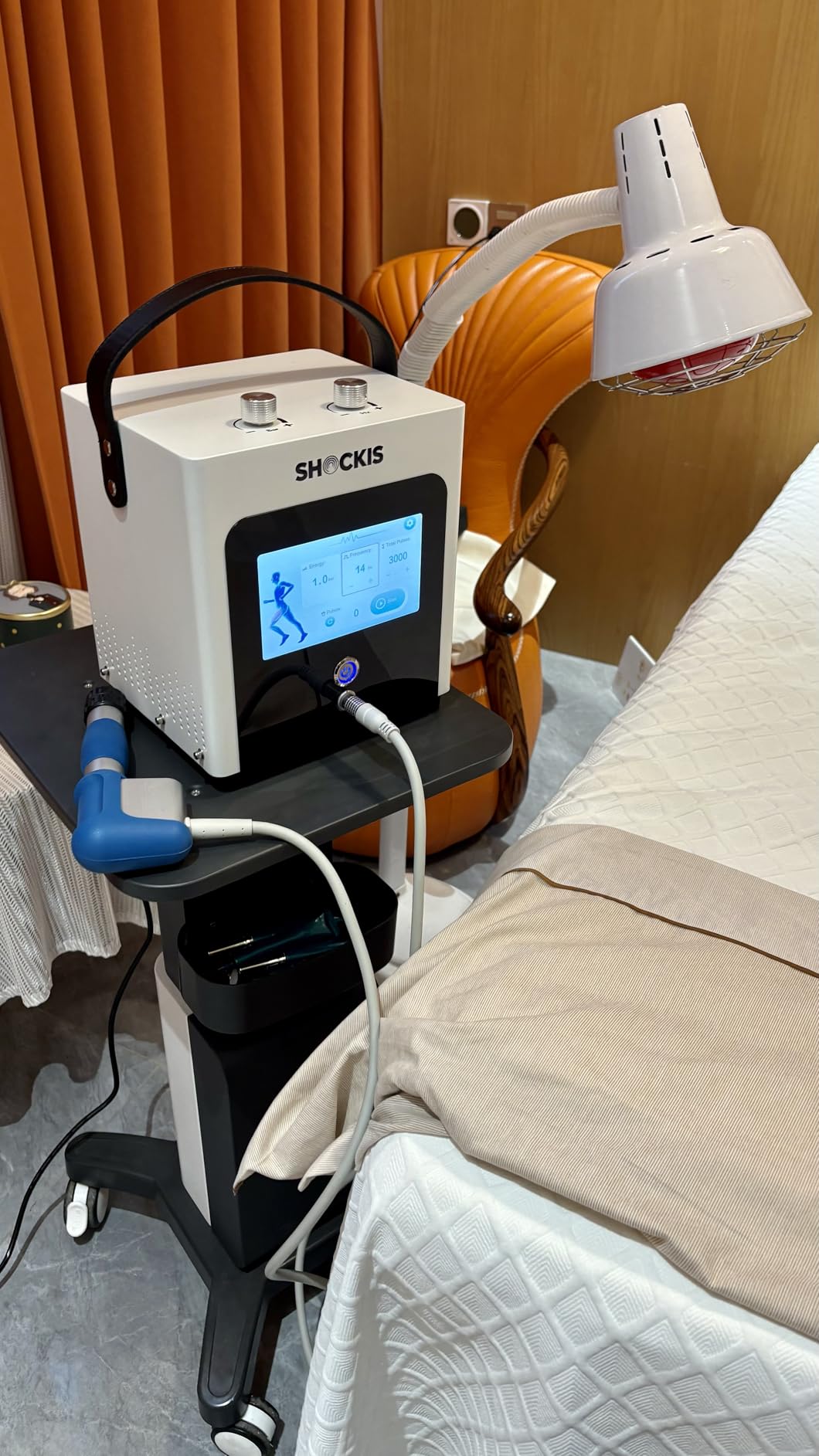 Shockwave Therapy Machine, Shockwave Therapy Device, ESTW Machine, Focused Shockwave Therapy Device for Pain Relief Therapy, Hip Pain Relief, Portable Shockwave Machine customer photo 2