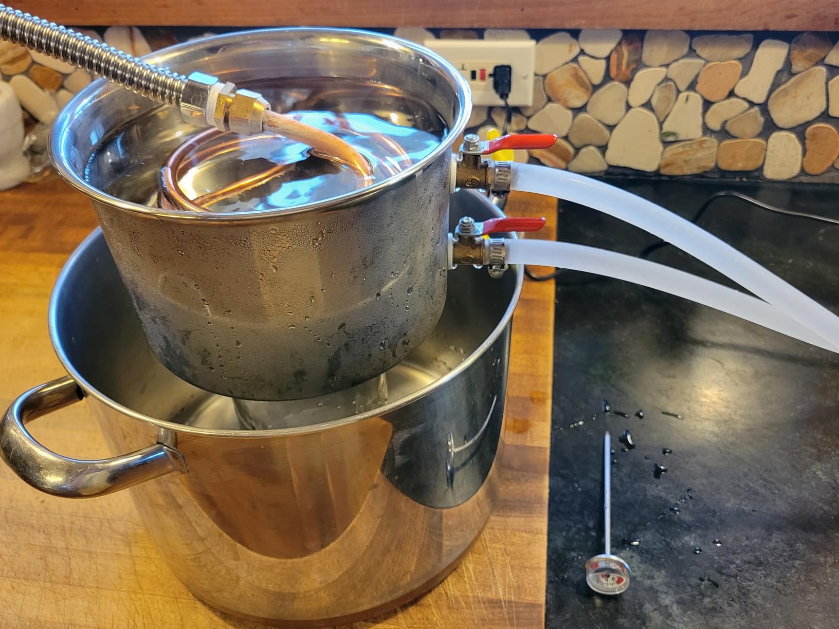 Suteck Alcohol Still, 8 Gal 30 L Stainless Steel Copper Still with Thumper Keg and Build-in Thermometer for Home Brewing, DIY Whisky Brandy customer photo 1