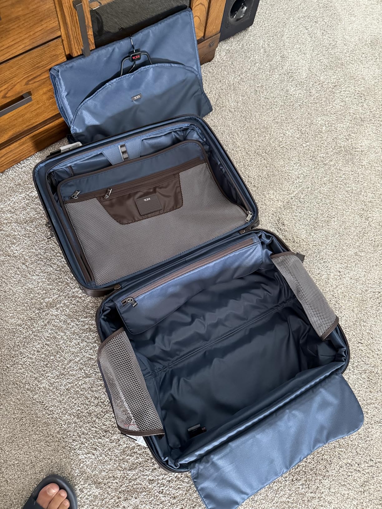 TUMI Alpha Large Dual Access Expandable 4-Wheeled Carry-On Luggage - Zip Expansion, Travel Suitcase - TSA Lock Tracer customer photo 2