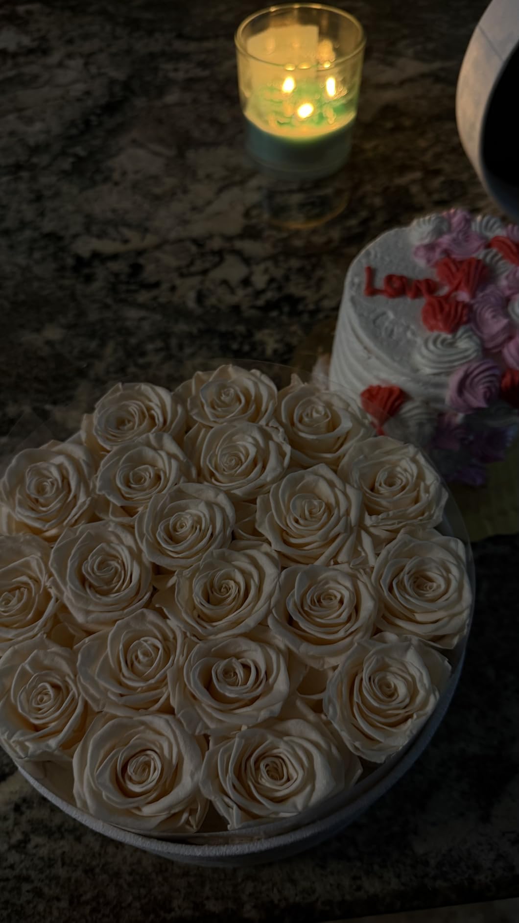 Gifts for Women Preserved Roses Flower Box, Luxury Velvet Box with 40 Roses, Preserved Flowers, Romantic Gift for Her, Wife, Girlfriend, Birthday Anniversary Christmas (Red) customer photo 2