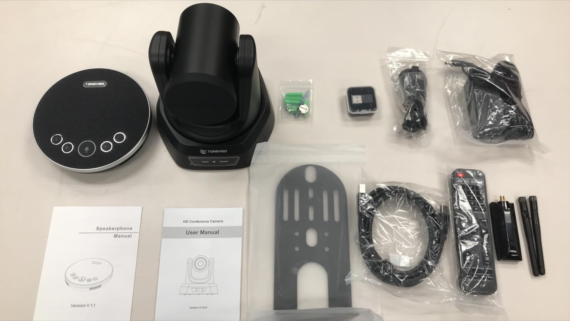 TONGVEO 4K AI Auto Tracking PTZ Conference Camera System with Bluetooth Speakerphone & Microphone, 20X Optical Zoom, USB3.0 HDMI LAN PoE Power Camera for Church Worship, Meetings, Streaming customer photo 2