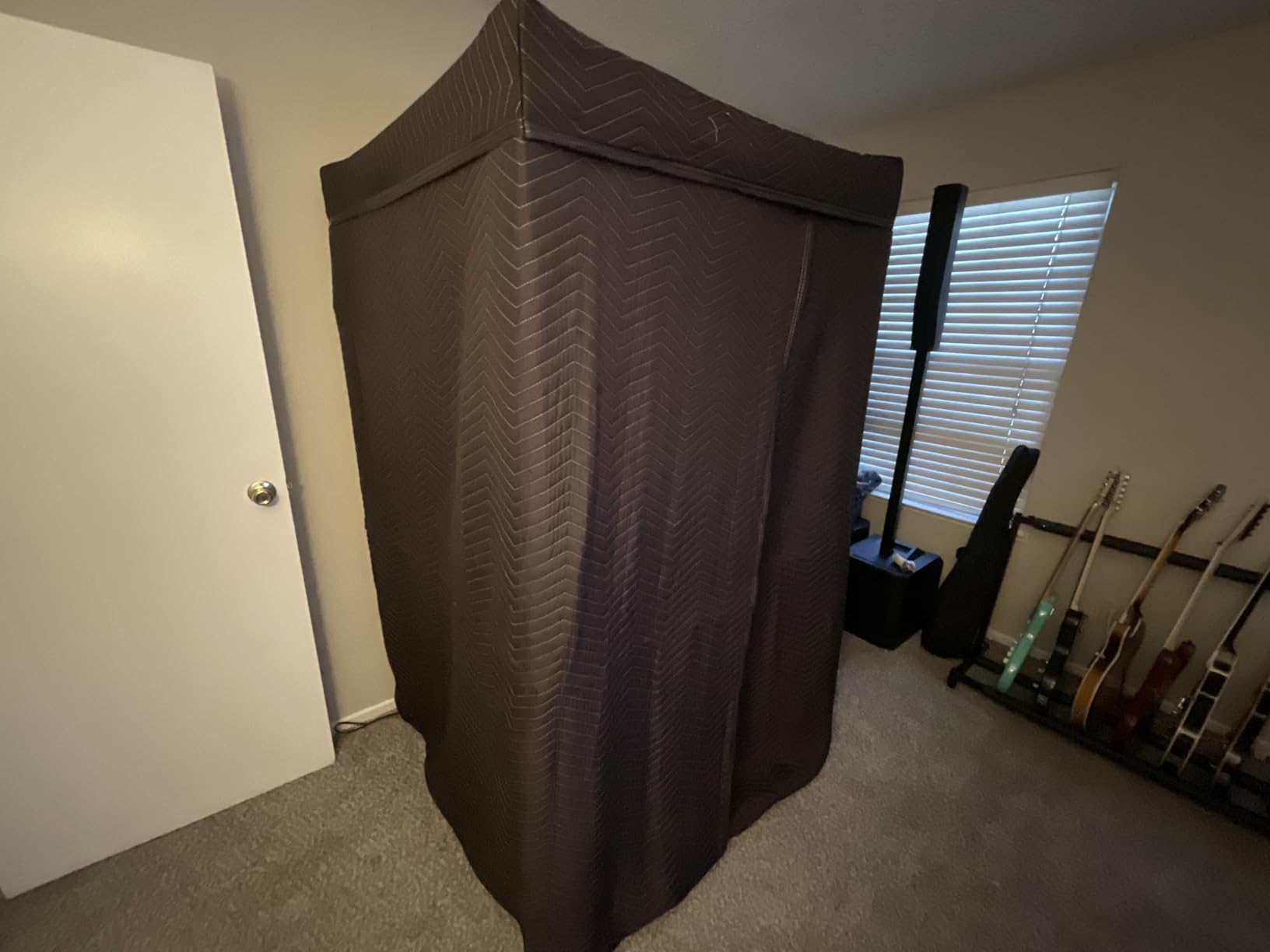 Portable Recording Booth, Foldable with Travel Bag for Echo-Free Studio-Quality Sound, Complete Home Recording Studio Soundproof Vocal Booth Ideal for Voiceovers, Podcasts and Music customer photo 1