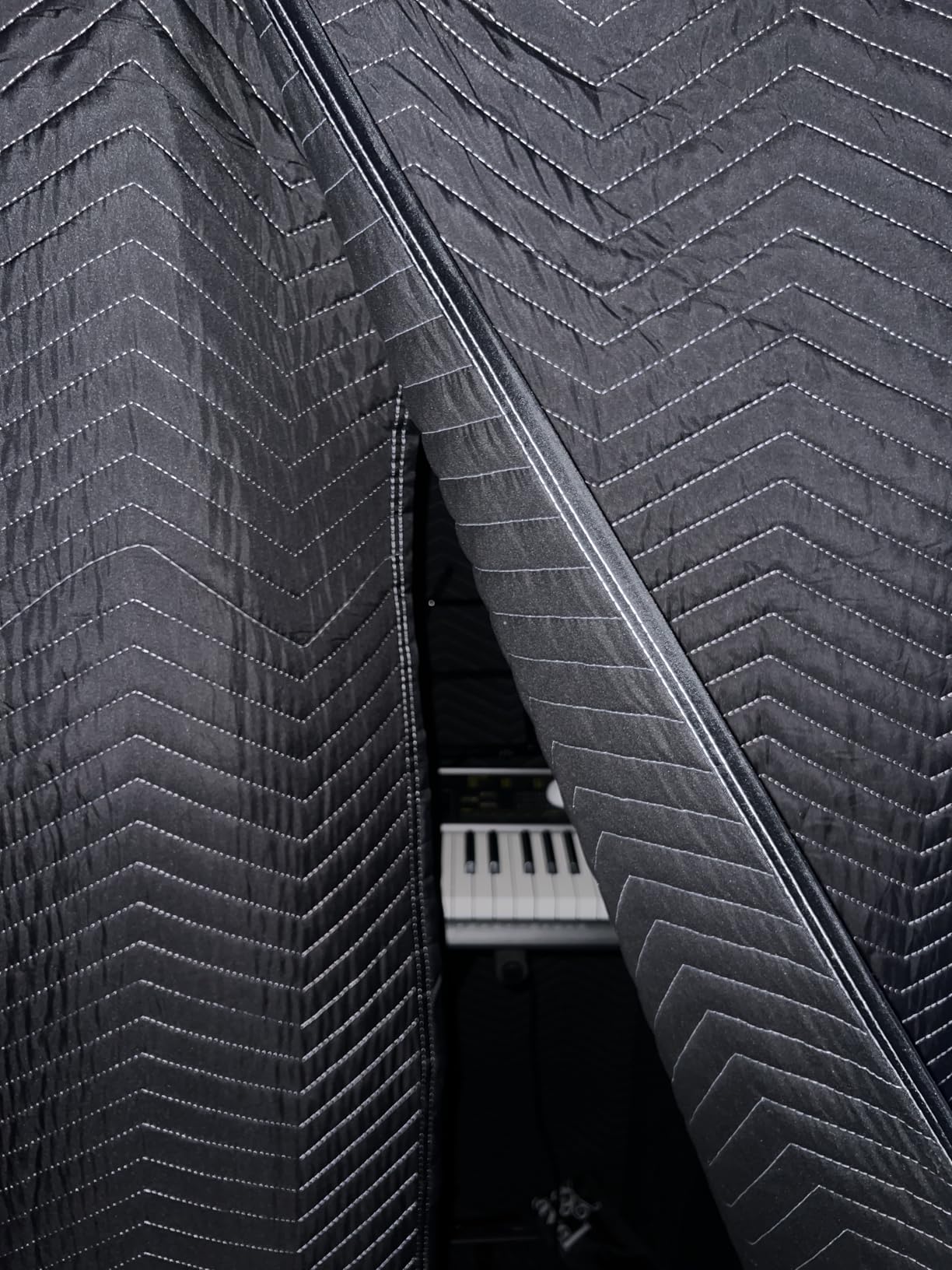 Portable Recording Booth, Foldable with Travel Bag for Echo-Free Studio-Quality Sound, Complete Home Recording Studio Soundproof Vocal Booth Ideal for Voiceovers, Podcasts and Music customer photo 2