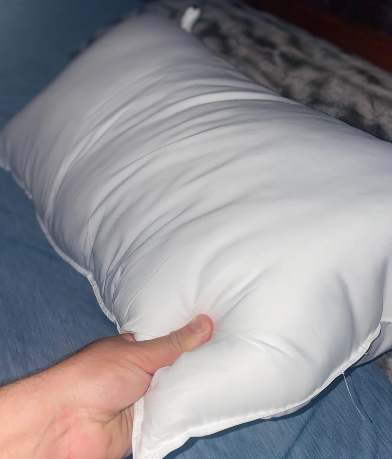 Luxury Canadian White Goose Down Pillow Queen Size- 900+ Fill Power, 800 Thread Count Cotton Shell, Soft Down Pillows for Sleeping, Hotel Collection Pillow for Neck Pain Relief (1 Pack, 20