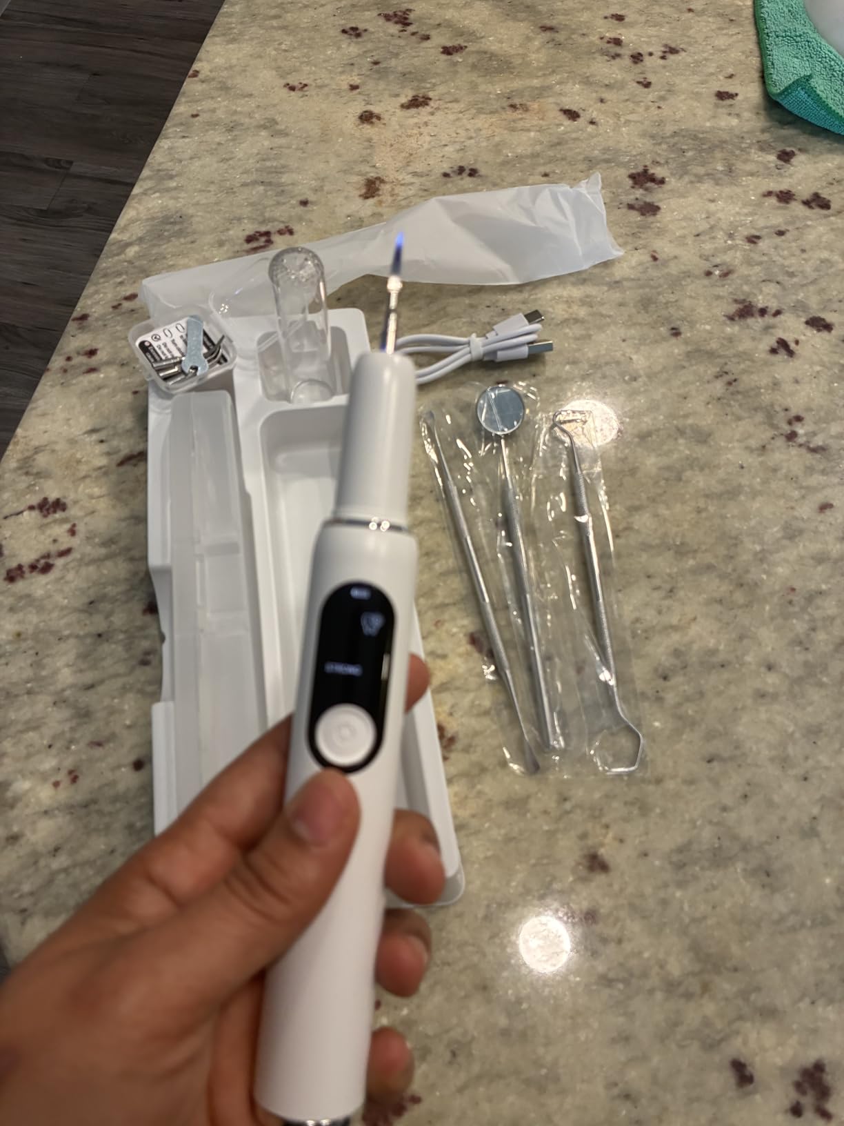 RELACS 7000 Plaque Remover for Teeth, Tartar Remover for Teeth, Dental Calculus Remover, Teeth Cleaning Kit 5 Speed Modes with 3 Replaceable Heads, with LED Light. customer photo 1