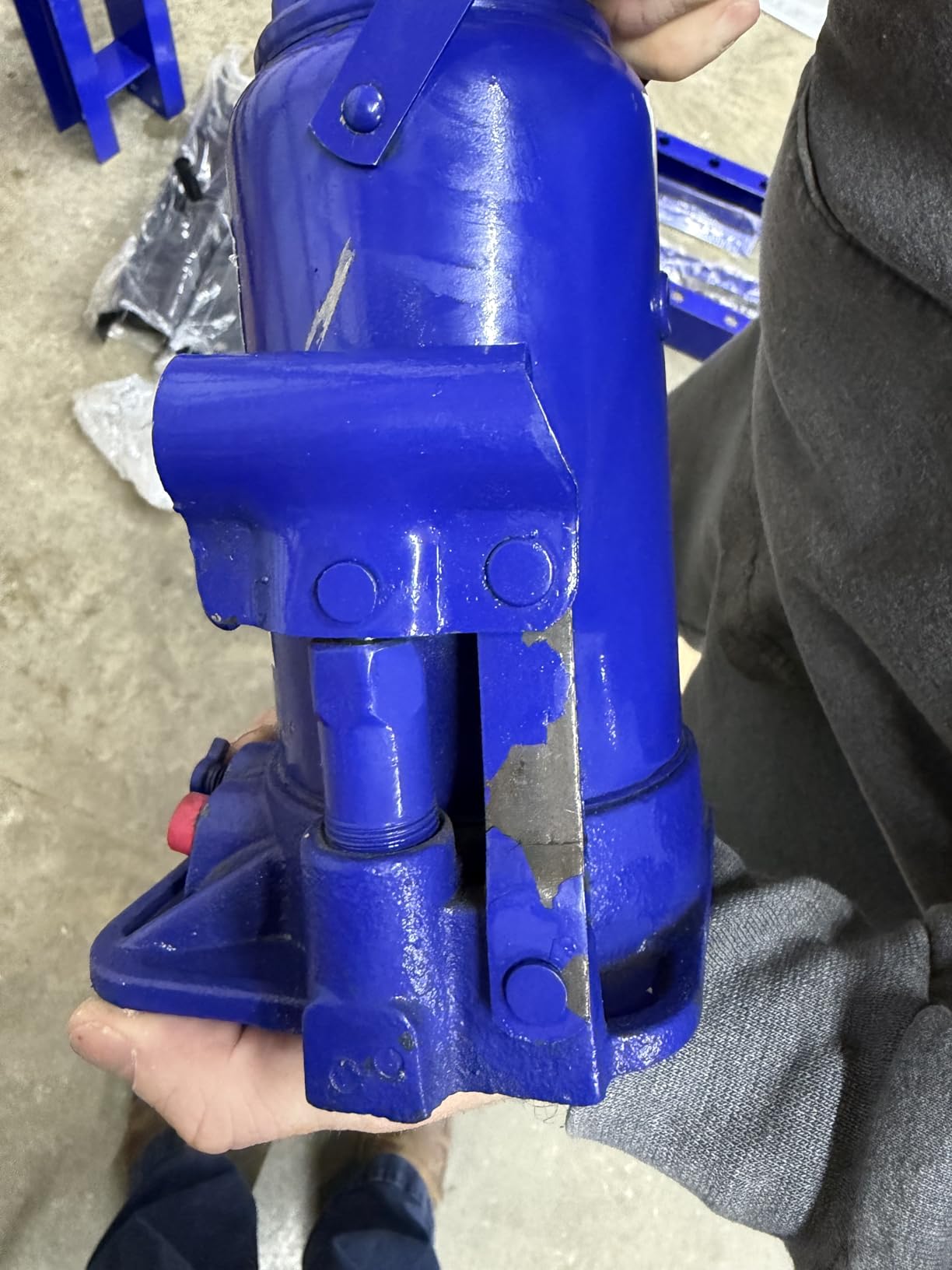 Hydraulic Shop Press, 12 Ton H-Frame Garage Floor Adjustable Shop Bearing Press with Stamping Plates to Bend, Straighten, Or Press Parts customer photo 1