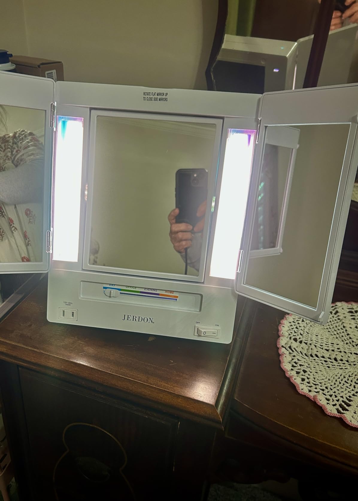 Tri-Fold Two-Sided Makeup Mirror with Lights - Vanity Mirror with 5X Magnification & Multiple Light Settings - White Base - Model JGL9W customer photo 2