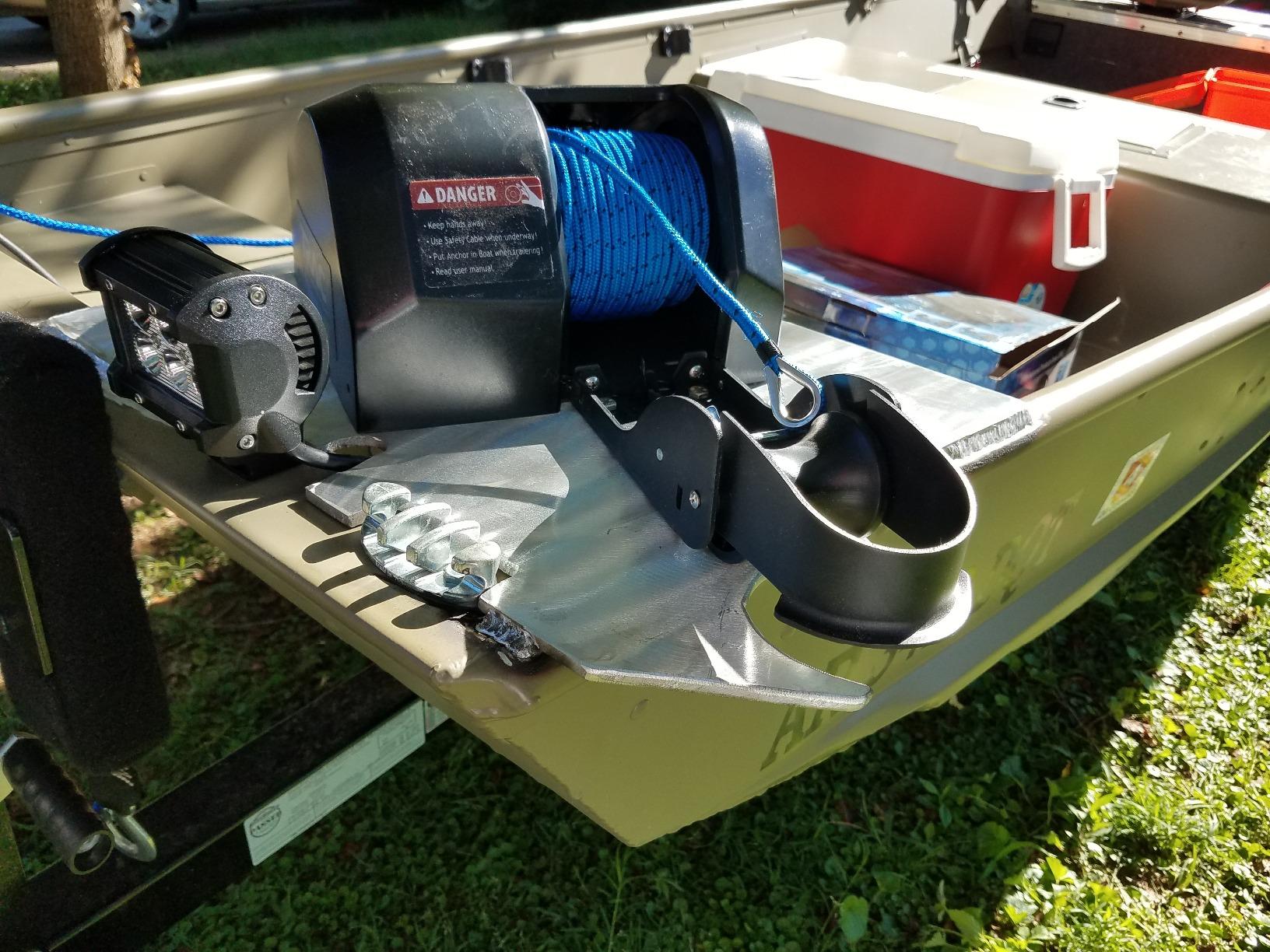 Camco TRAC-Outdoor Products Fisherman 25-G3 Electric Anchor Winch - Anchors Up to 25 lb. - Includes 100-feet of Pre-Wound Anchor Rope customer photo 1