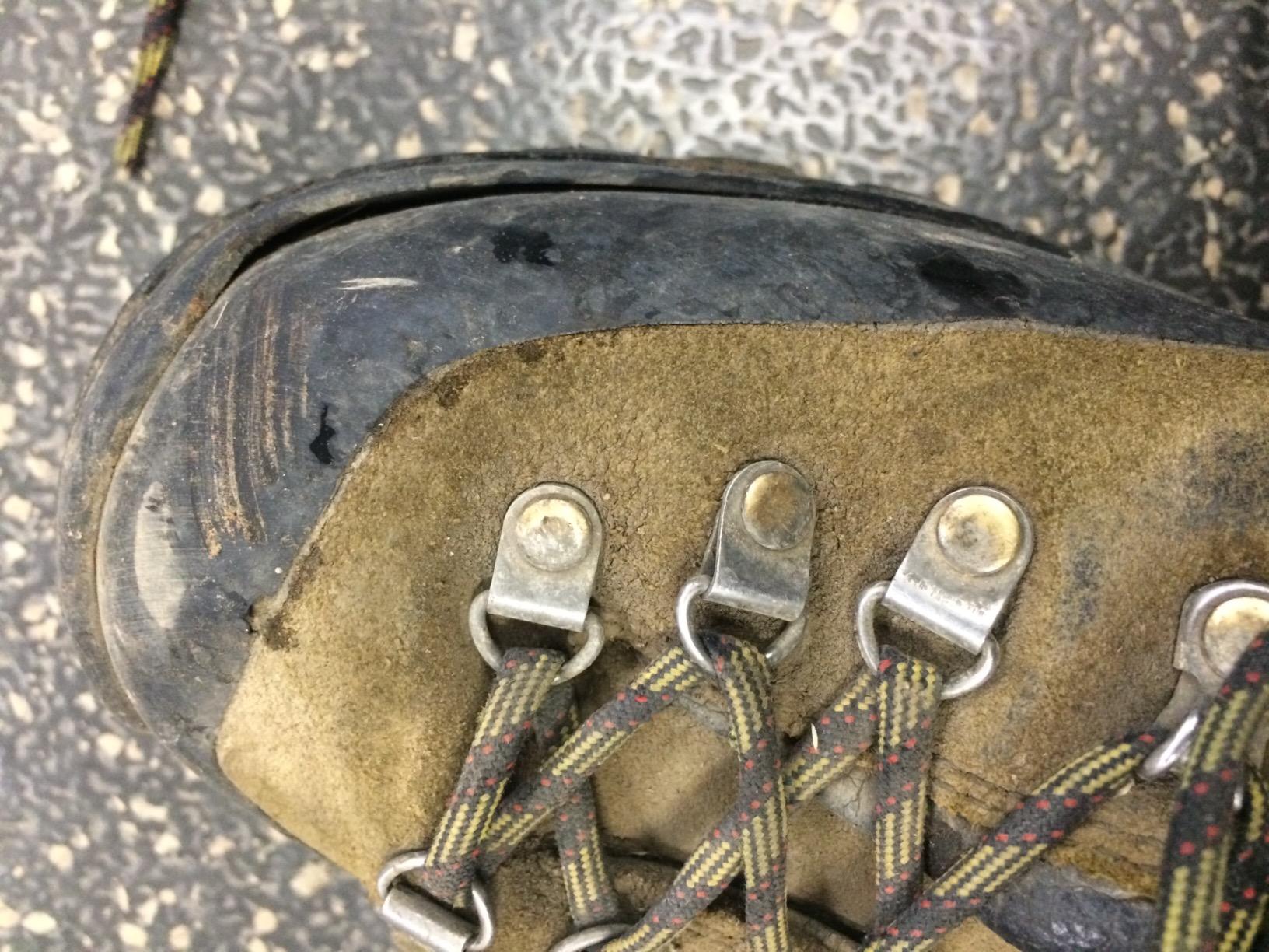 La Sportiva Men's Karakorum Leather Boots for Hiking, Mountaineering, Backpacking & Outdoor Work customer photo 2