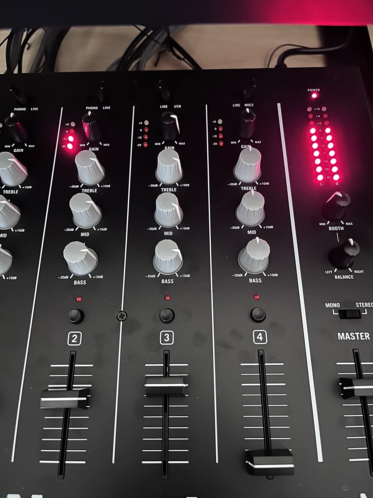 Numark M6 USB - 4-Channel DJ Mixer with Built-In Audio Interface, 3-Band EQ, Microphone Input and Replaceable Crossfader customer photo 2