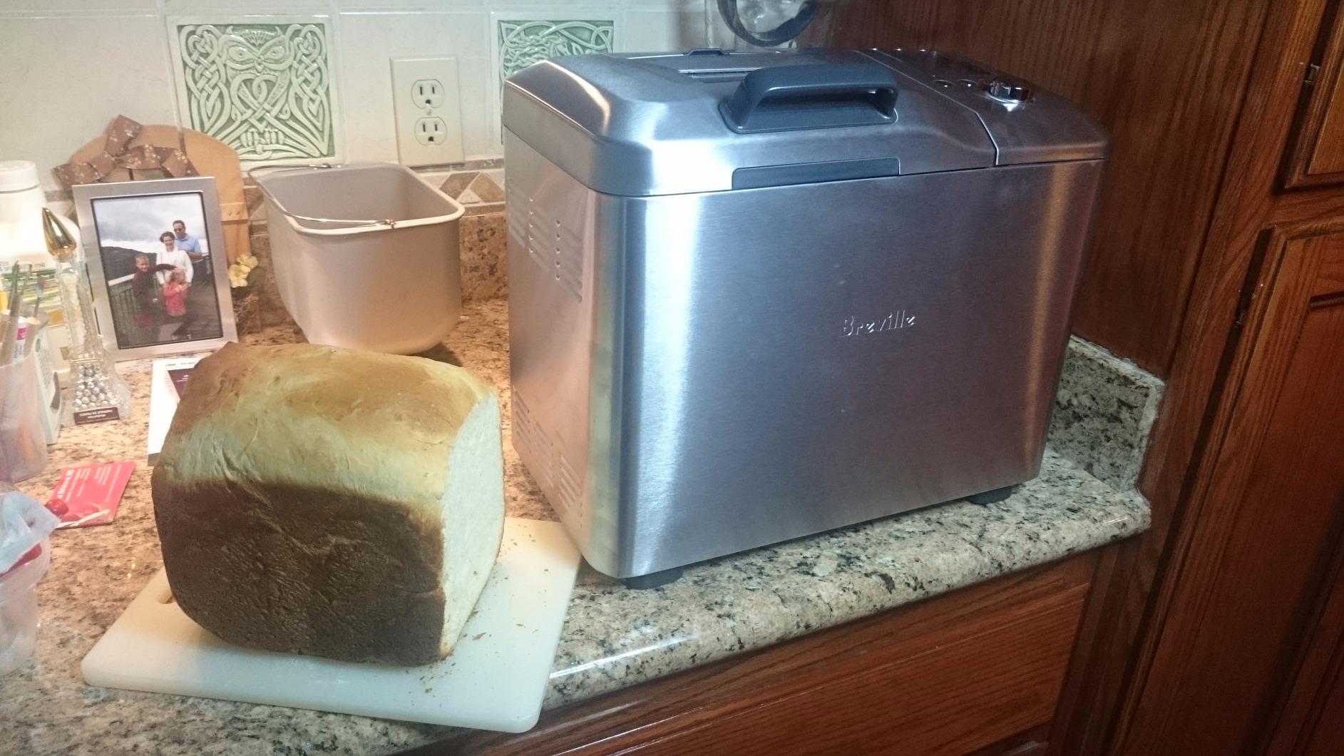 Breville BBM800XL Custom Loaf Bread Maker Machine, Brushed Stainless Steel customer photo 2