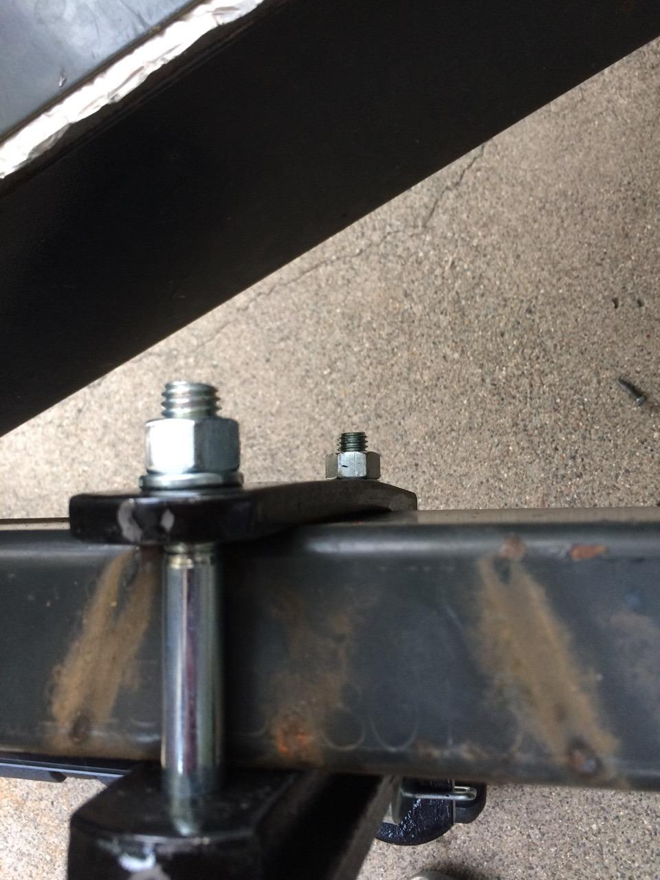 Equal-i-zer 4-point Sway Control Hitch, 90-00-1201, 12,000 Lbs Trailer Weight Rating, 1,200 Lbs Tongue Weight Rating, Weight Distribution Kit customer photo 1