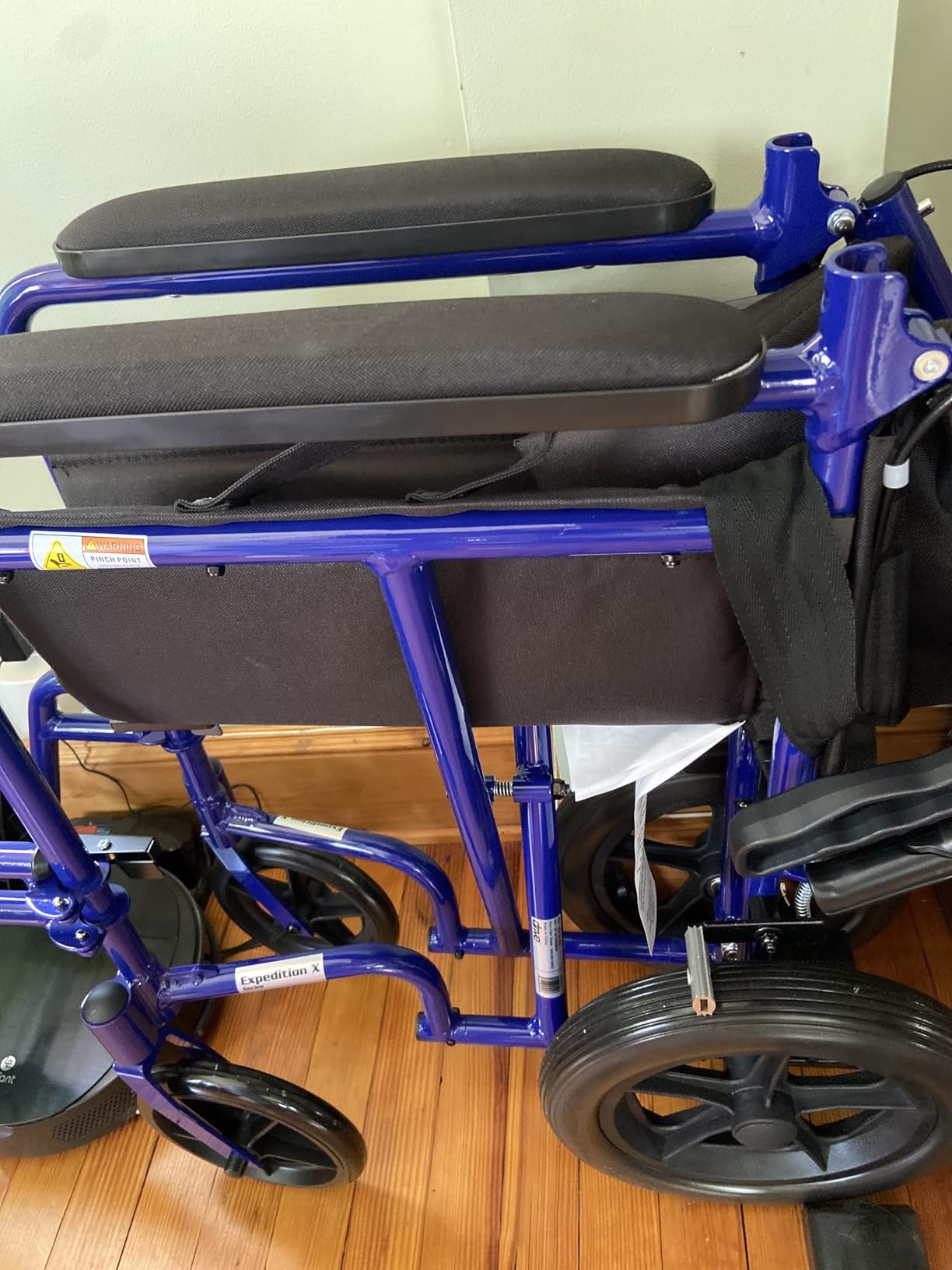Drive Medical Lightweight Expedition Folding Transport Wheelchair - Ultra Lightweight Mobility Support for Seniors & Adults - Strong Aluminum Frame - Hand Brakes - Compact Folding Travel Chair - Red customer photo 1