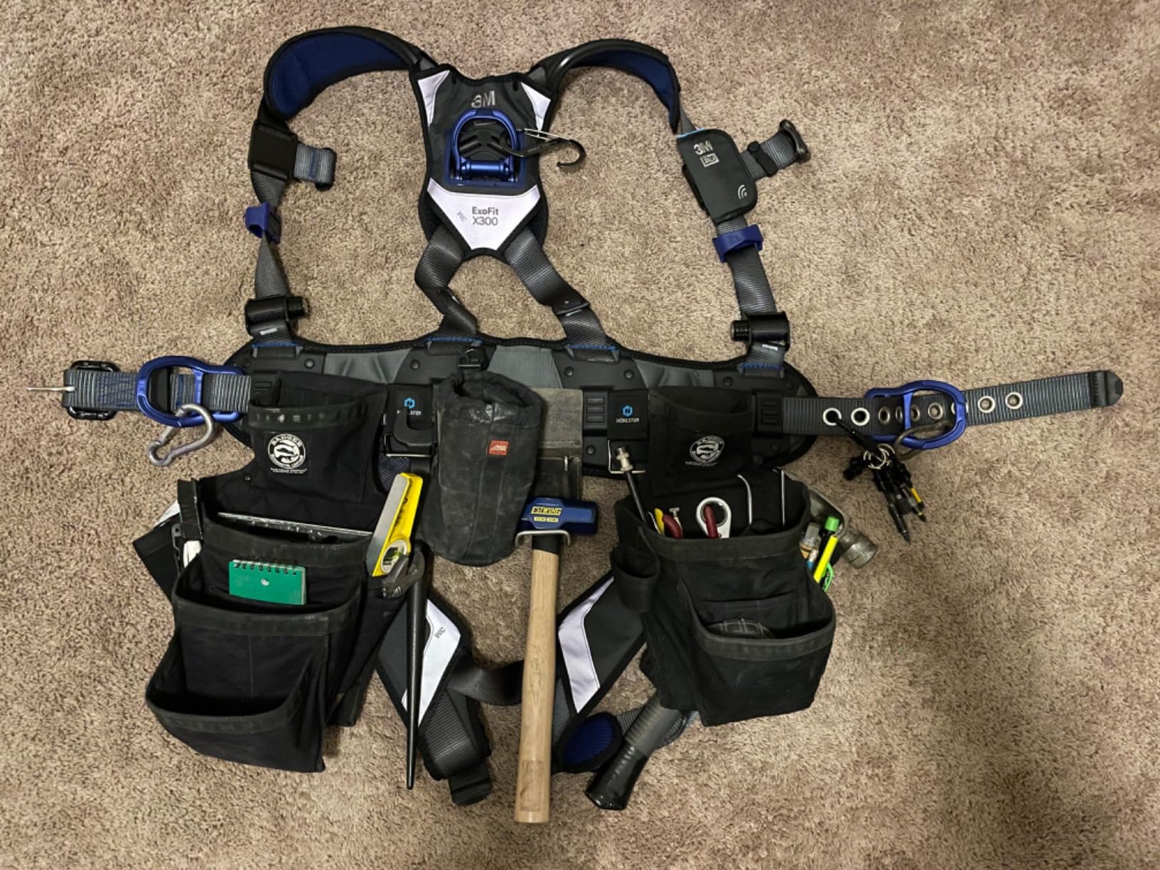 3M 1113127 DBI-SALA ExoFit X300 Comfort Construction Positioning Safety Harness, Construction Fall Protection, Aluminum Back and Hip D-Rings, Auto-Locking Quick Connect Leg and Chest Buckles, Large customer photo 1