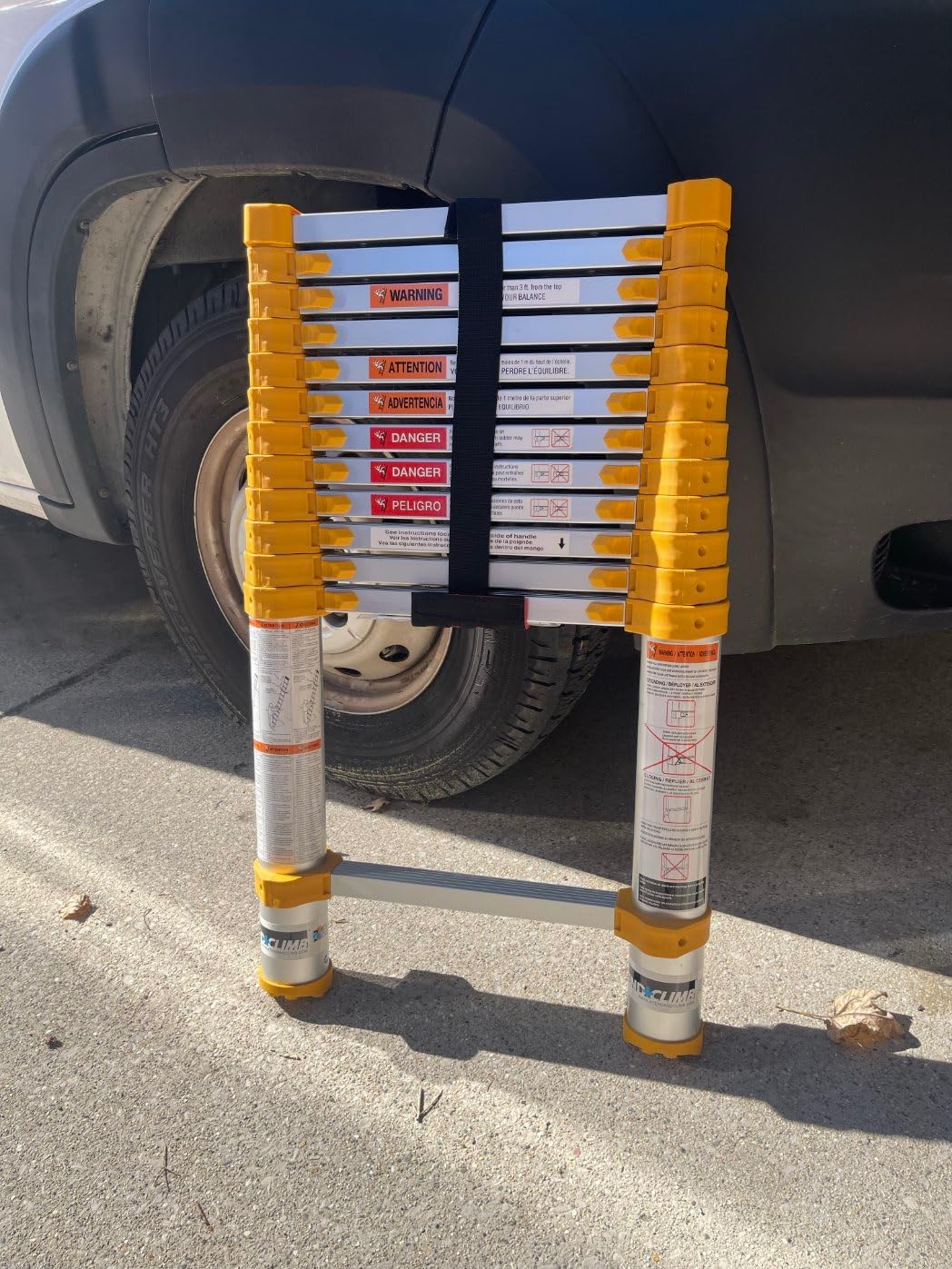 Xtend & Climb Pro Series 785P+ Telescoping Ladder, Blue customer photo 2