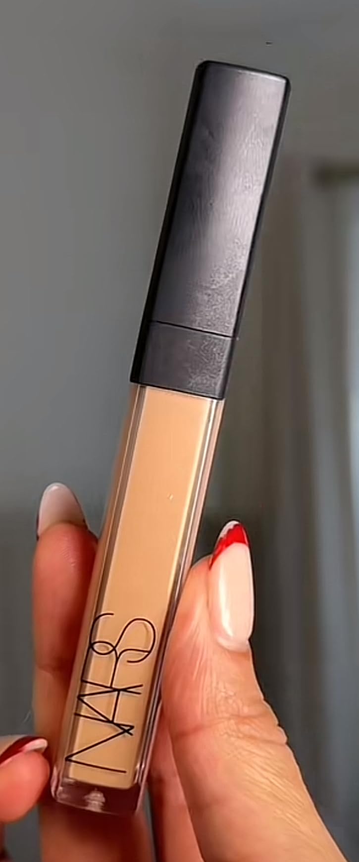 NARS Radiant Creamy Concealer, Vanilla, 0.22 Ounce customer photo 1