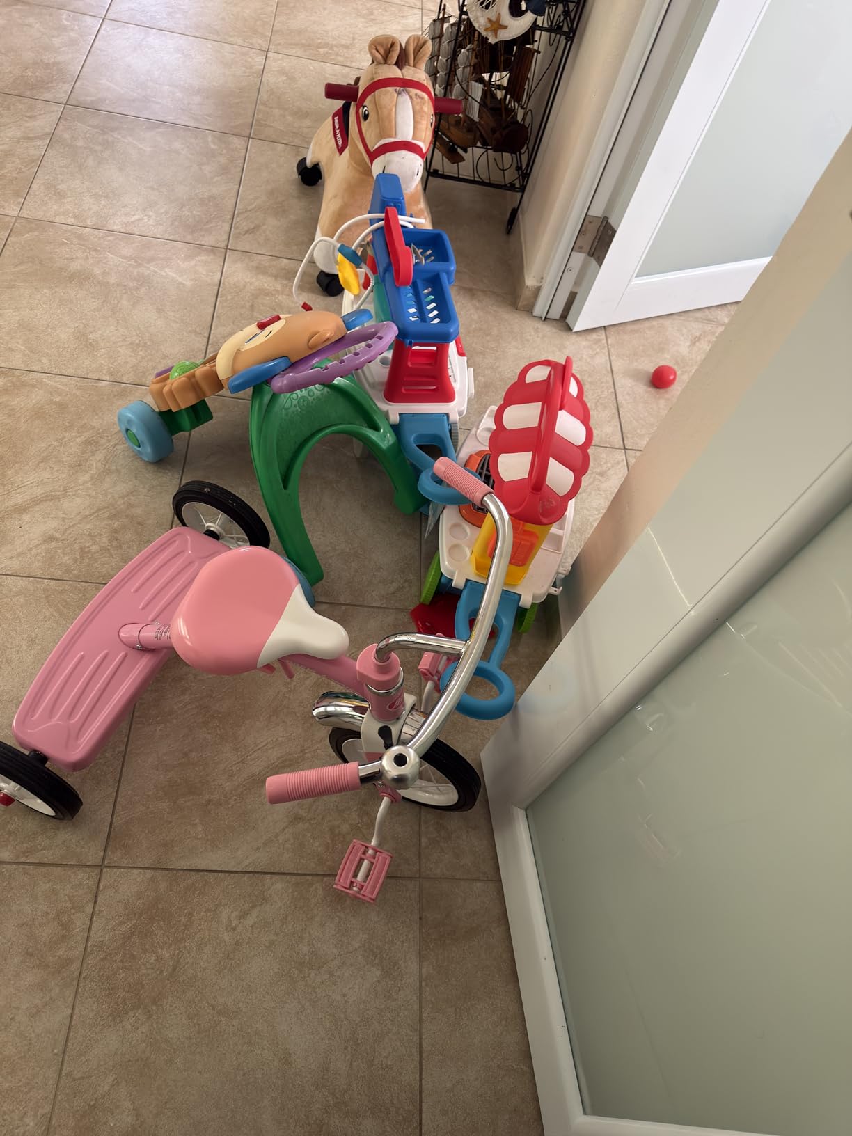 Radio Flyer Classic 10 Inch Toddler Tricycle with Rubber Tires and Steel Frame, Red customer photo 1
