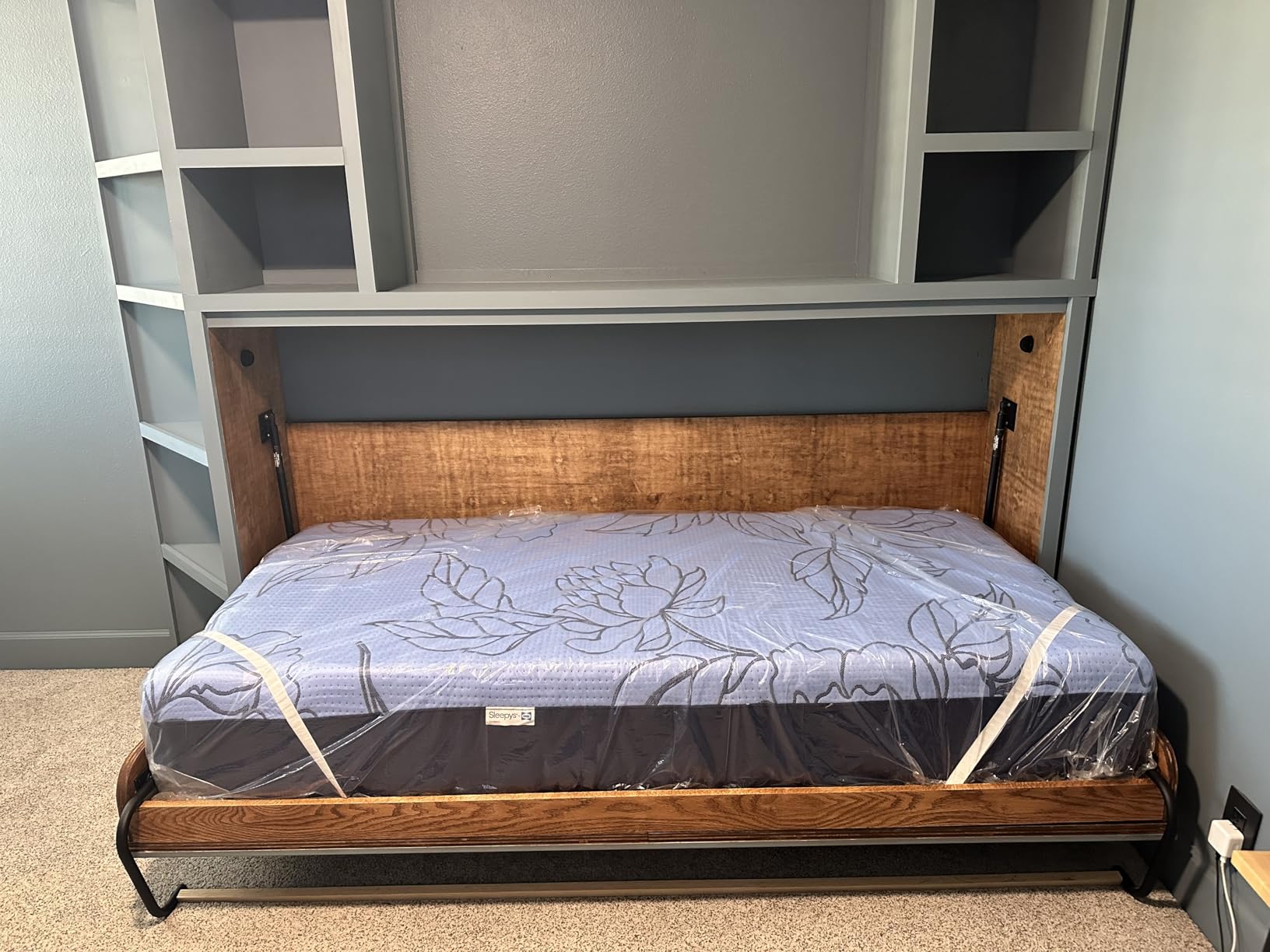 Create-A-Bed Queen Size Deluxe Murphy Bed Kit, Vertical customer photo 2