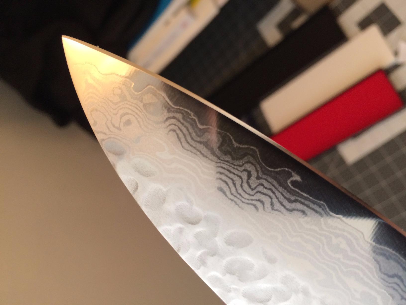 Yoshihiro VG10 16 Layer Hammered Damascus Gyuto Japanese Chefs Knife (8.25'' (210mm)) customer photo 2