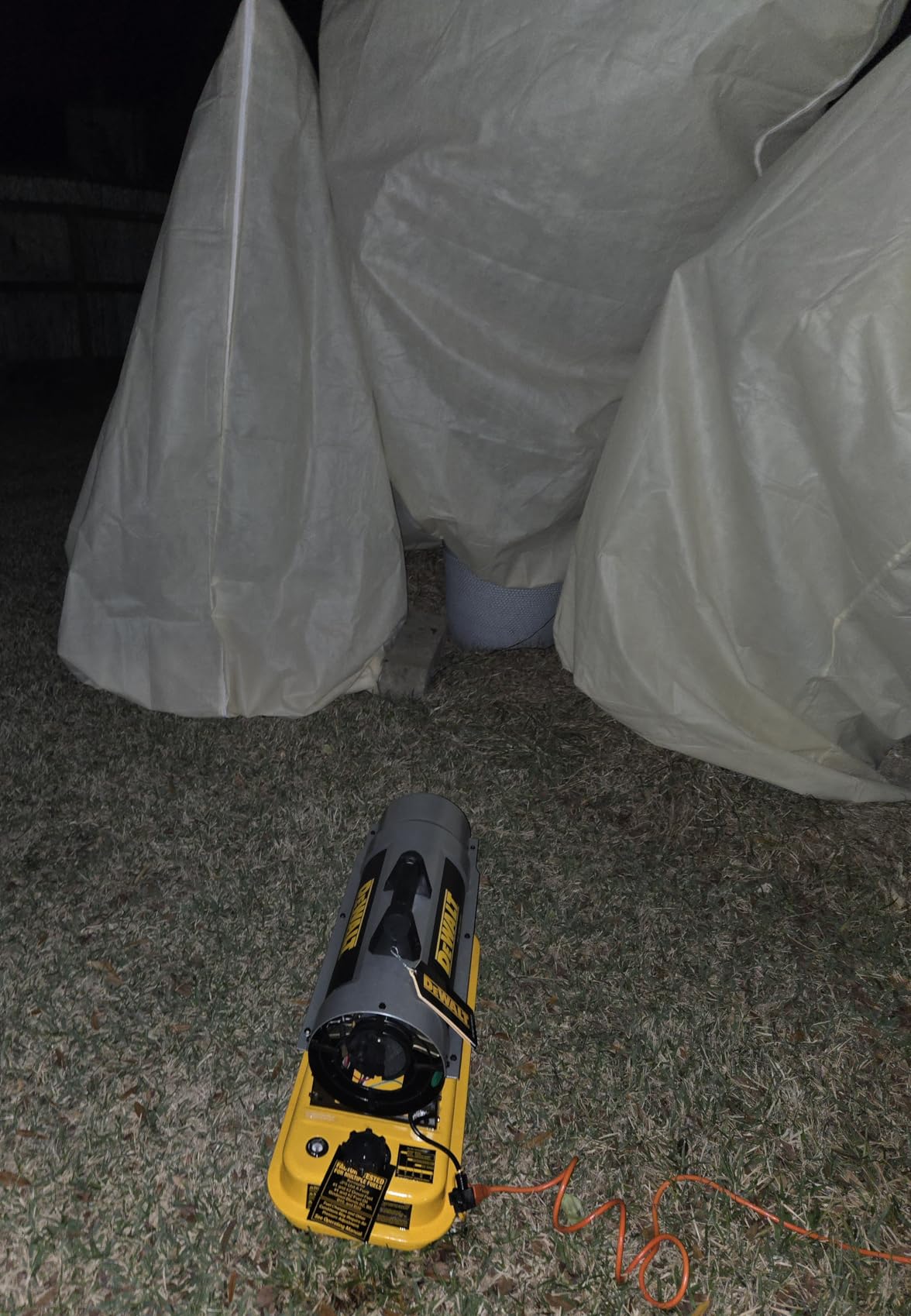 DEWALT DXH75KT Kerosene Heater, 75K BTU customer photo 2