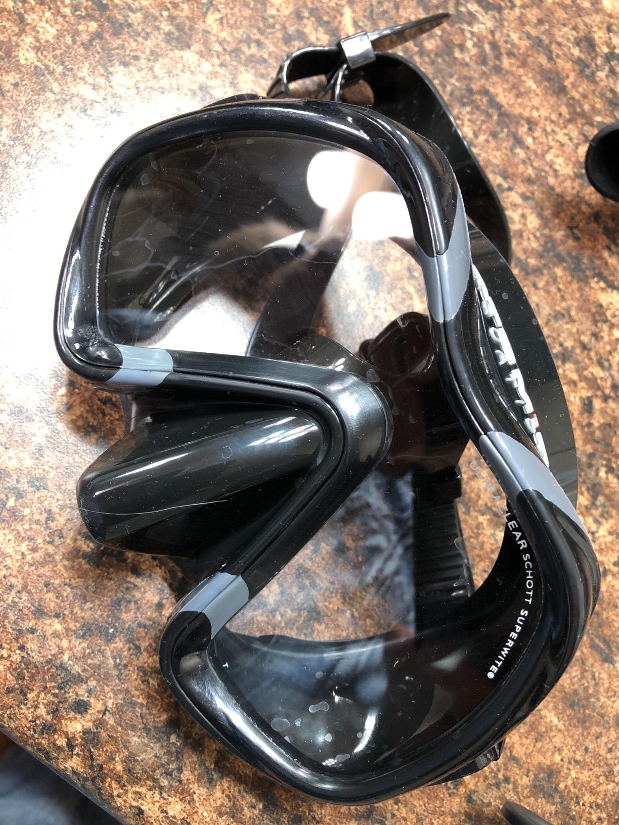 ATOMIC Aquatics Venom Frameless Scuba Diving Mask with Rigid Silicone Skirt | Comfortable Ultra-Clear Swimming Mask for Scuba Diving & Snorkeling customer photo 2