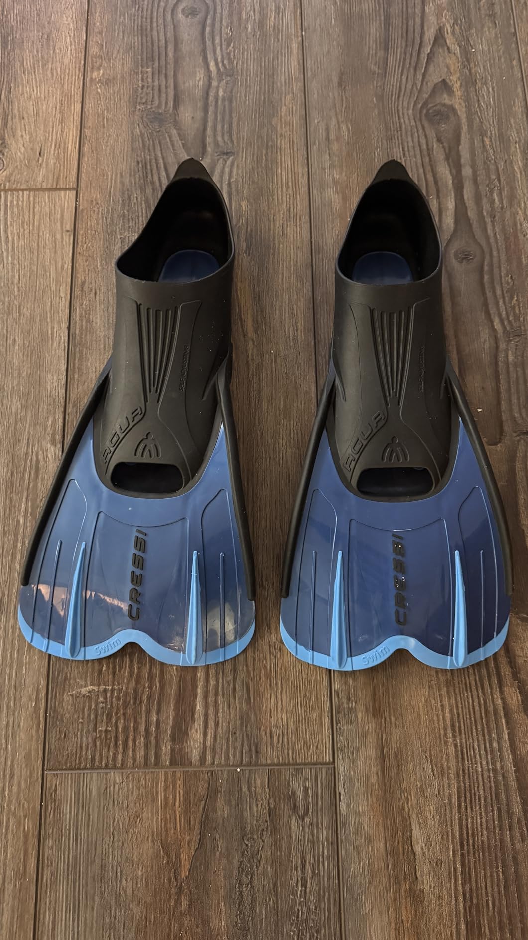Cressi Adult Short Light Swim Fins with Self-Adjustable Comfortable Full Foot Pocket - Agua Short customer photo 2