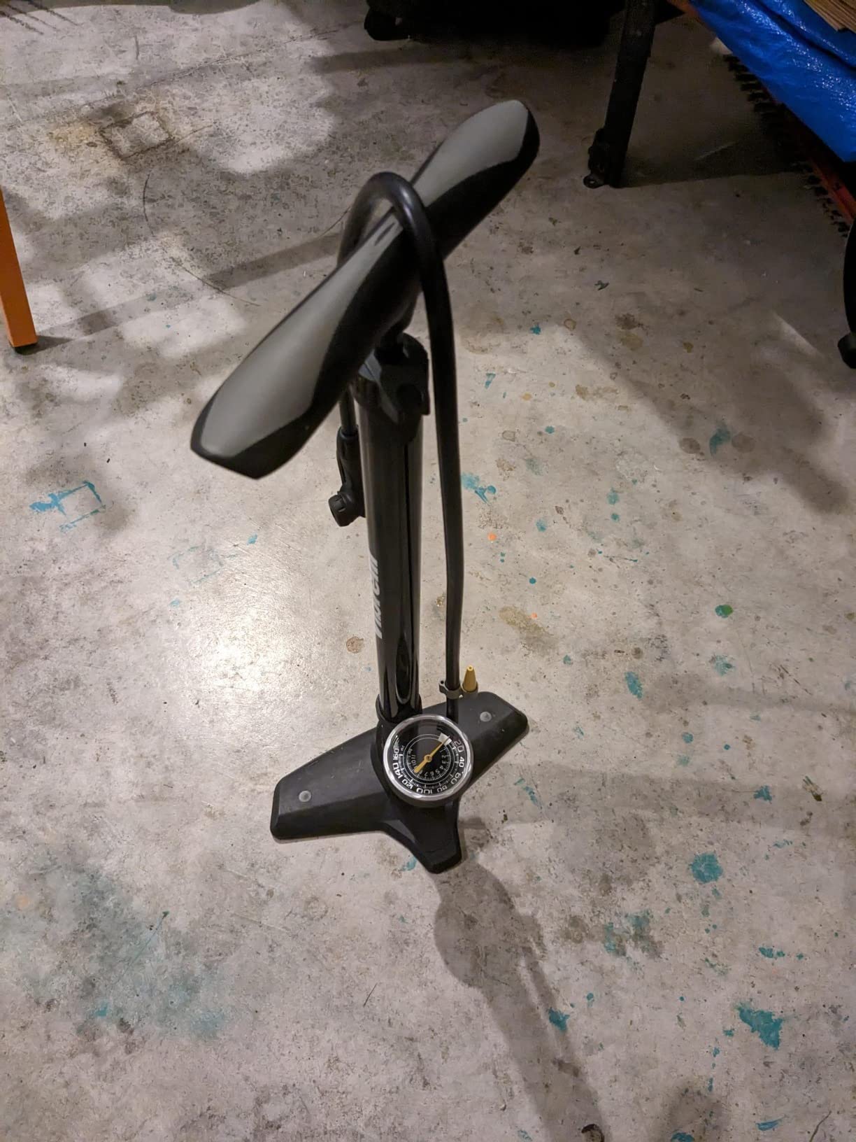 Vibrelli Vibrelli Bike Floor Pump with Gauge - High Pressure 160 PSI - Presta Valve Bike Pump Automatically Switches to Schrader - Bicycle Pump Comes with Glueless Puncture Kit customer photo 2