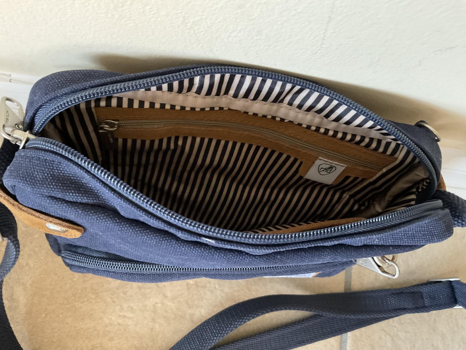 Anti-Theft Heritage Small Crossbody Bag customer photo 2