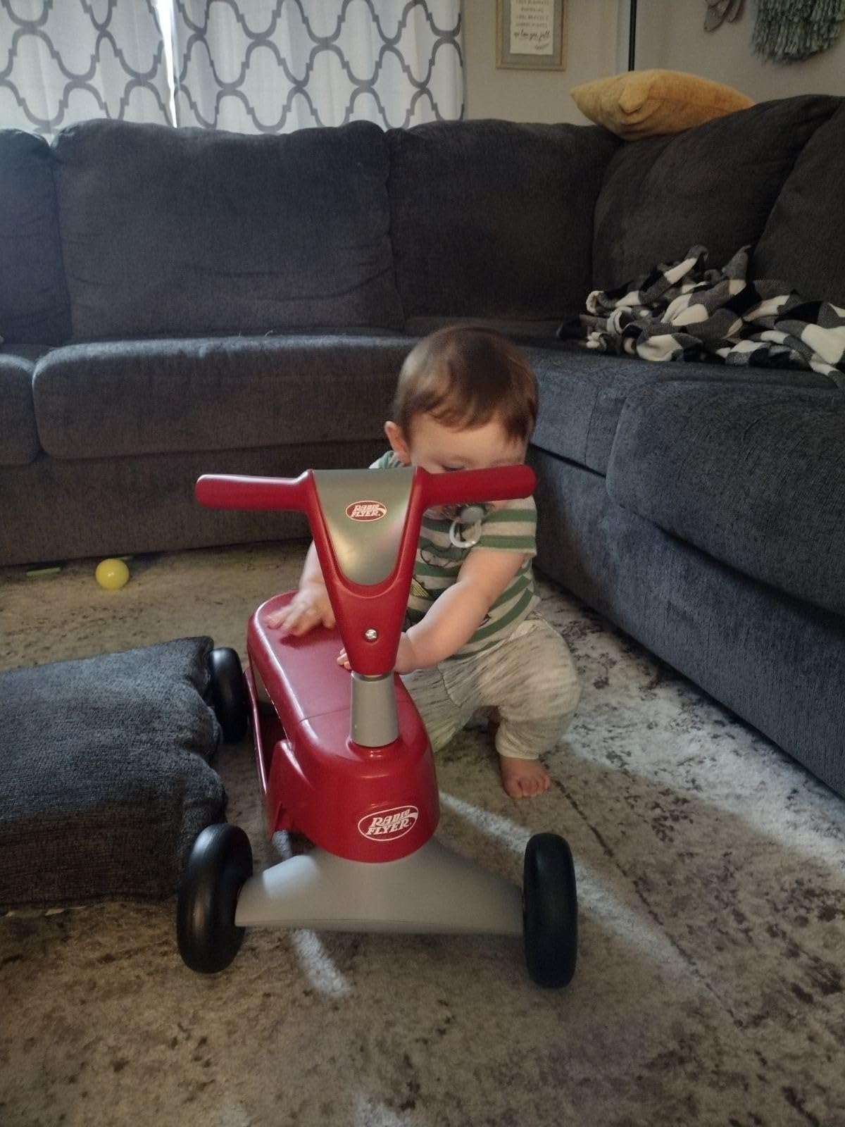 Radio Flyer Scoot 2 Scooter, Blue/Red/Pink, for Kids Ages 1-4, Ride On Toy or 4-Wheel Kids Scooter, Durable Wheels and Frame, Converts Easily with Flip Deck, Toddler Ride On Toys (Amazon Exclusive) customer photo 2