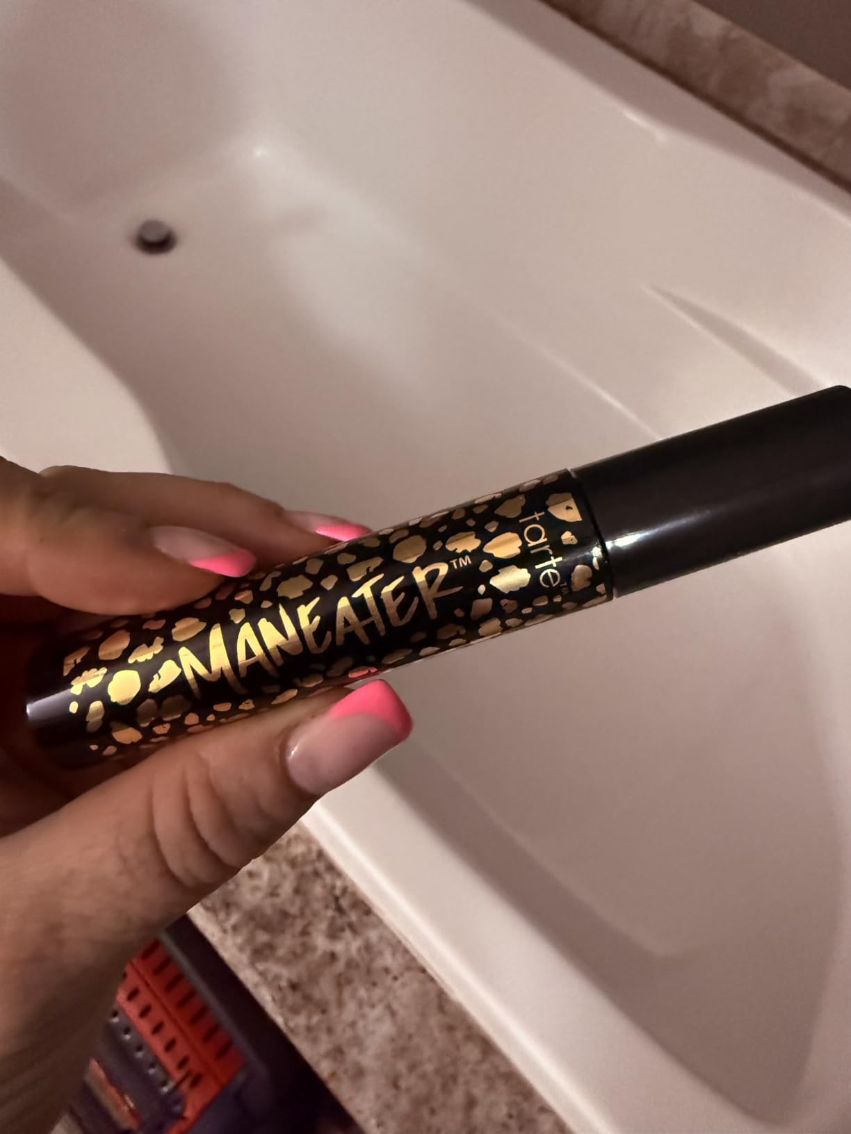 tarte maneater mascara - Extreme Curl, Instant Volume & Length, 16HR Ultra-Creamy Longwear Eye Makeup customer photo 1