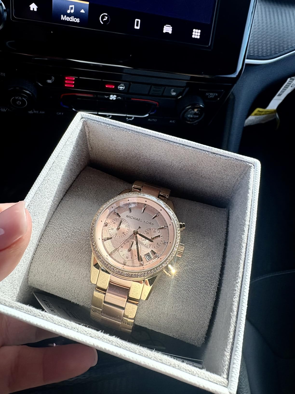 Michael Kors Bryant Chronograph Women's Watch, Stainless Steel and Pavé Crystal Watch for Women customer photo 2