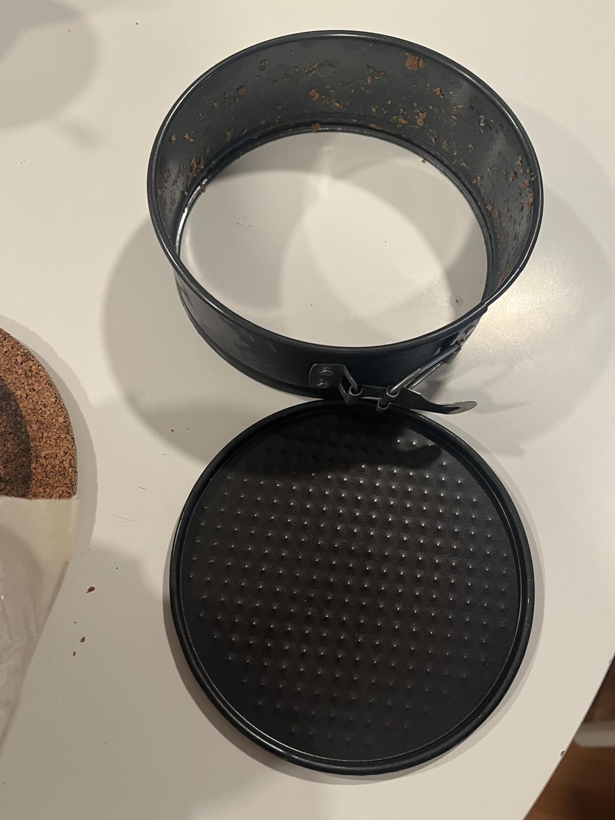 HIWARE 9 Inch Non-stick Cheesecake Pan Springform Pan with Removable Bottom/Leakproof - Black customer photo 2