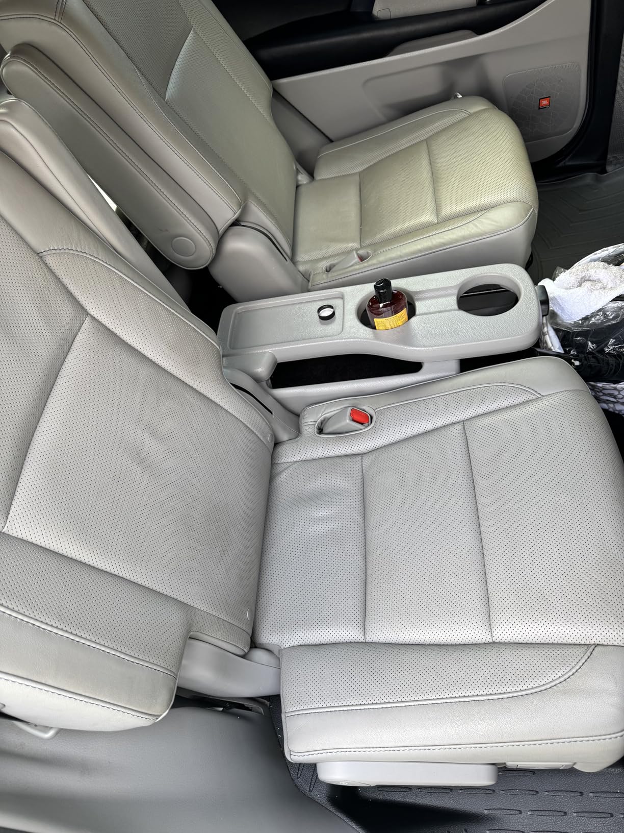 CAR GUYS Super Cleaner | Effective Car Interior Cleaner | Leather Car Seat Cleaner | Stain Remover for Carpet, Upholstery, Fabric, and Much More! | 18 Oz Kit with Microfiber Towel customer photo 2