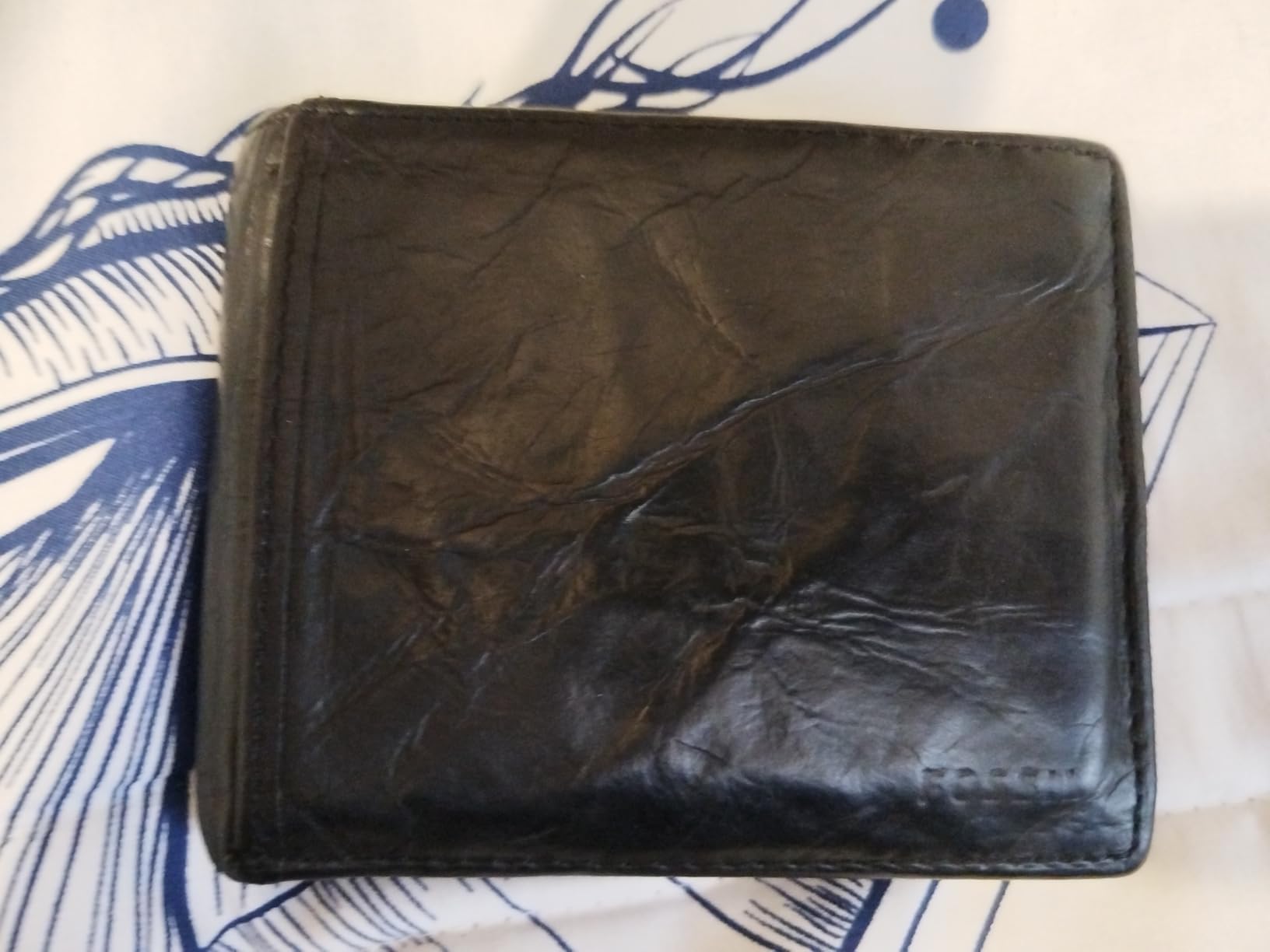 Fossil Men's Everett Leather Bifold with Flip ID Wallet customer photo 1