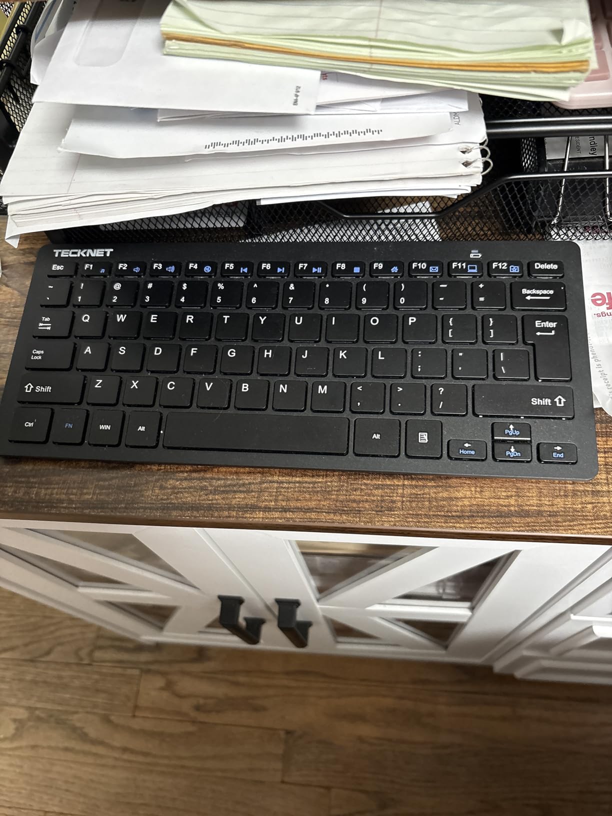 TECKNET 2.4G Wireless Keyboard - Mini Compact Keyboard with Media Hotkeys, 12-Month Battery Life, Compatible with PC, Desktop, Laptop, Smart TV - Black customer photo 2