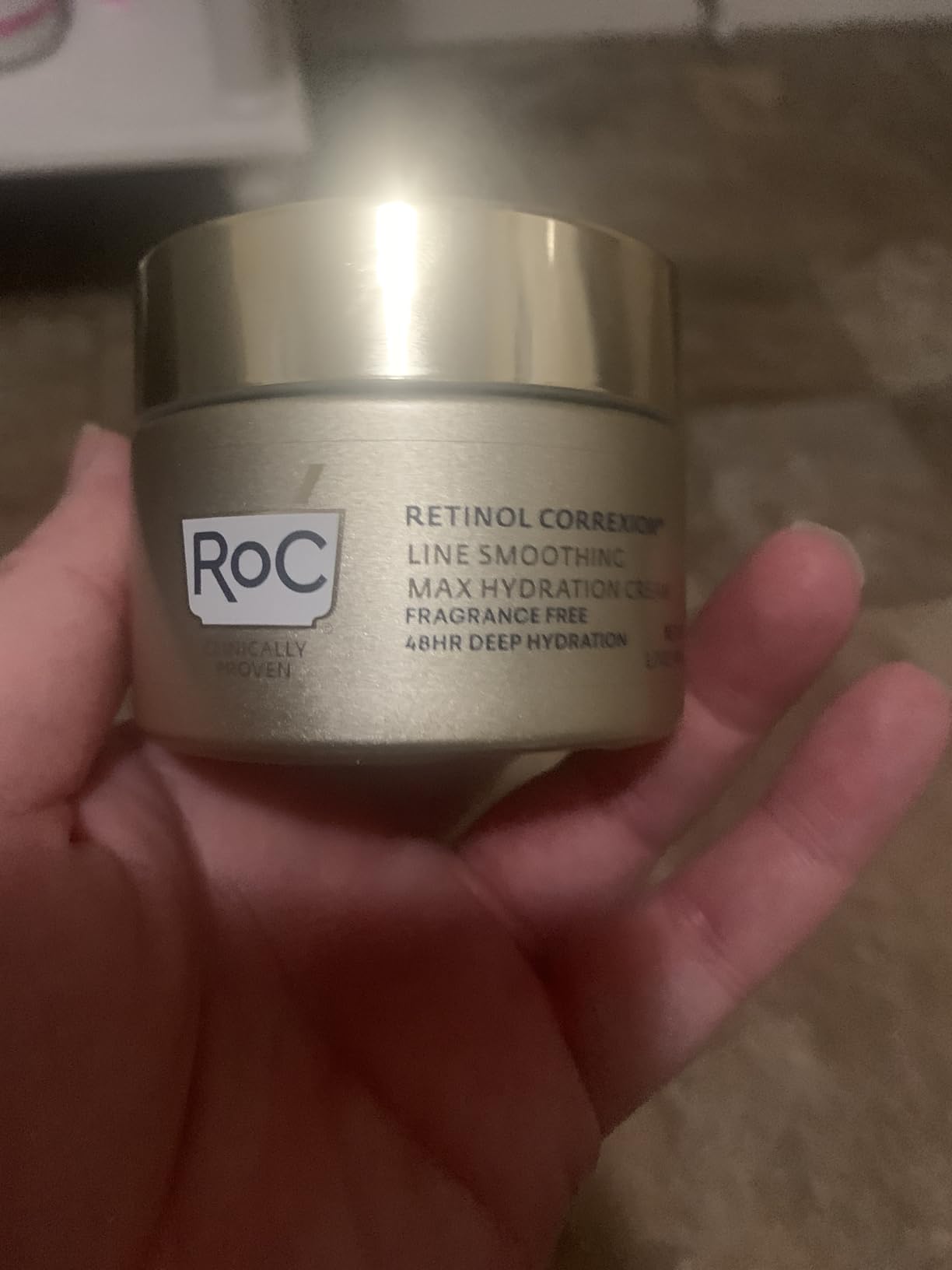 RoC Retinol Correxion Max Daily Hydration Anti-Aging Face Moisturizer with Hyaluronic Acid, Oil Free Skin Care Cream for Fine Lines, Dark Spots, Post-Acne Scars, Retinol Moisturizer, 1.7 Ounces customer photo 1