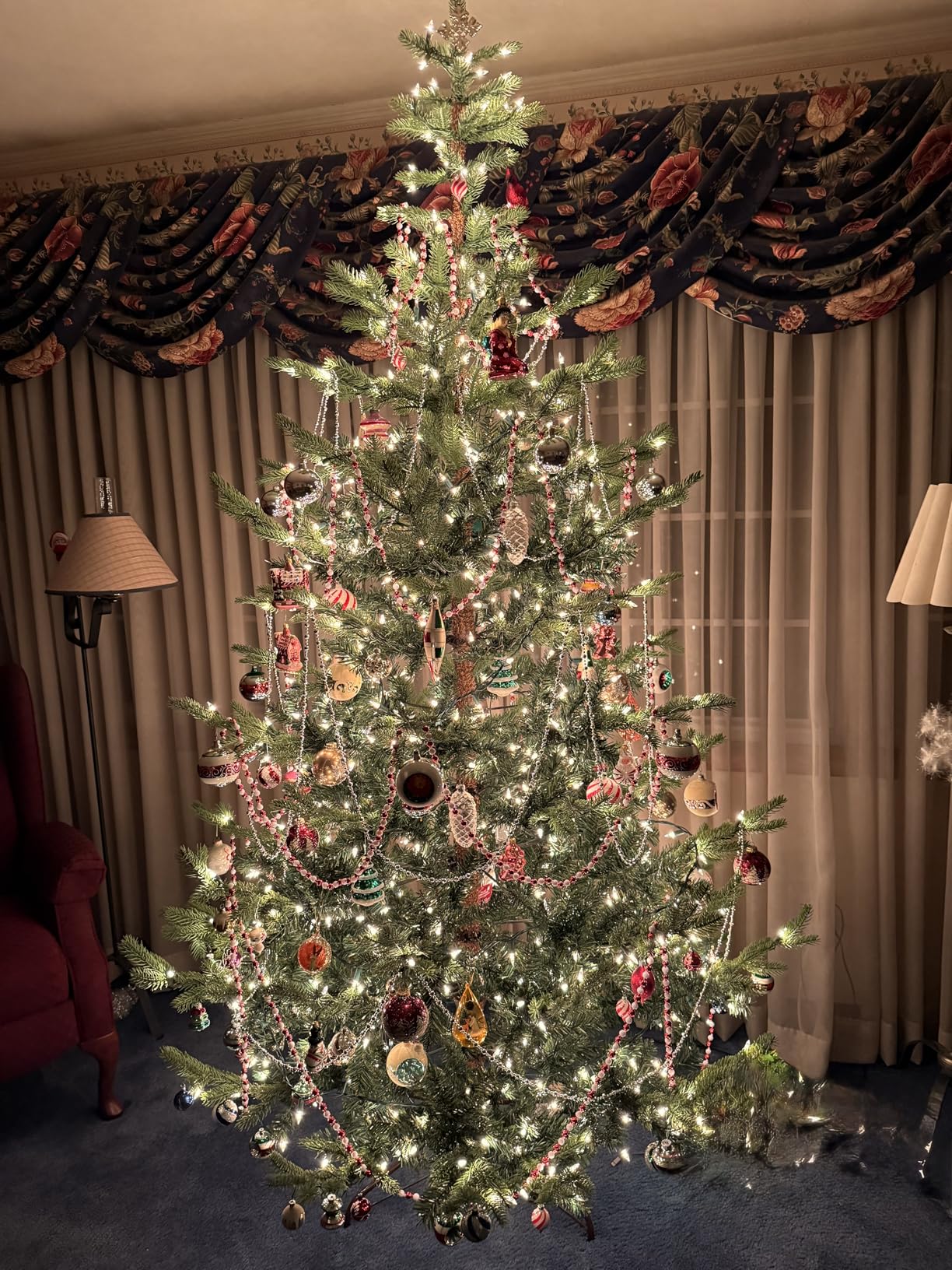 National Tree Company 'Feel Real' Pre-lit Artificial Christmas Tree | Includes Pre-strung White Lights and Stand | Norwegian Spruce - 7.5 ft customer photo 2