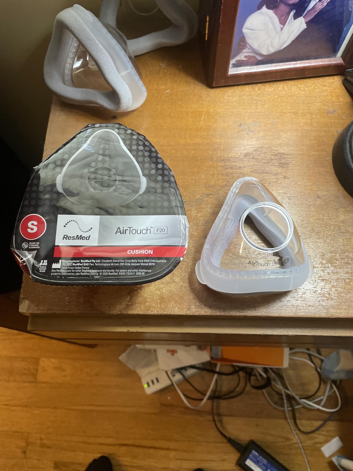 ResMed AirTouch F20 Full Face Replacement Cushion - Medium customer photo 2