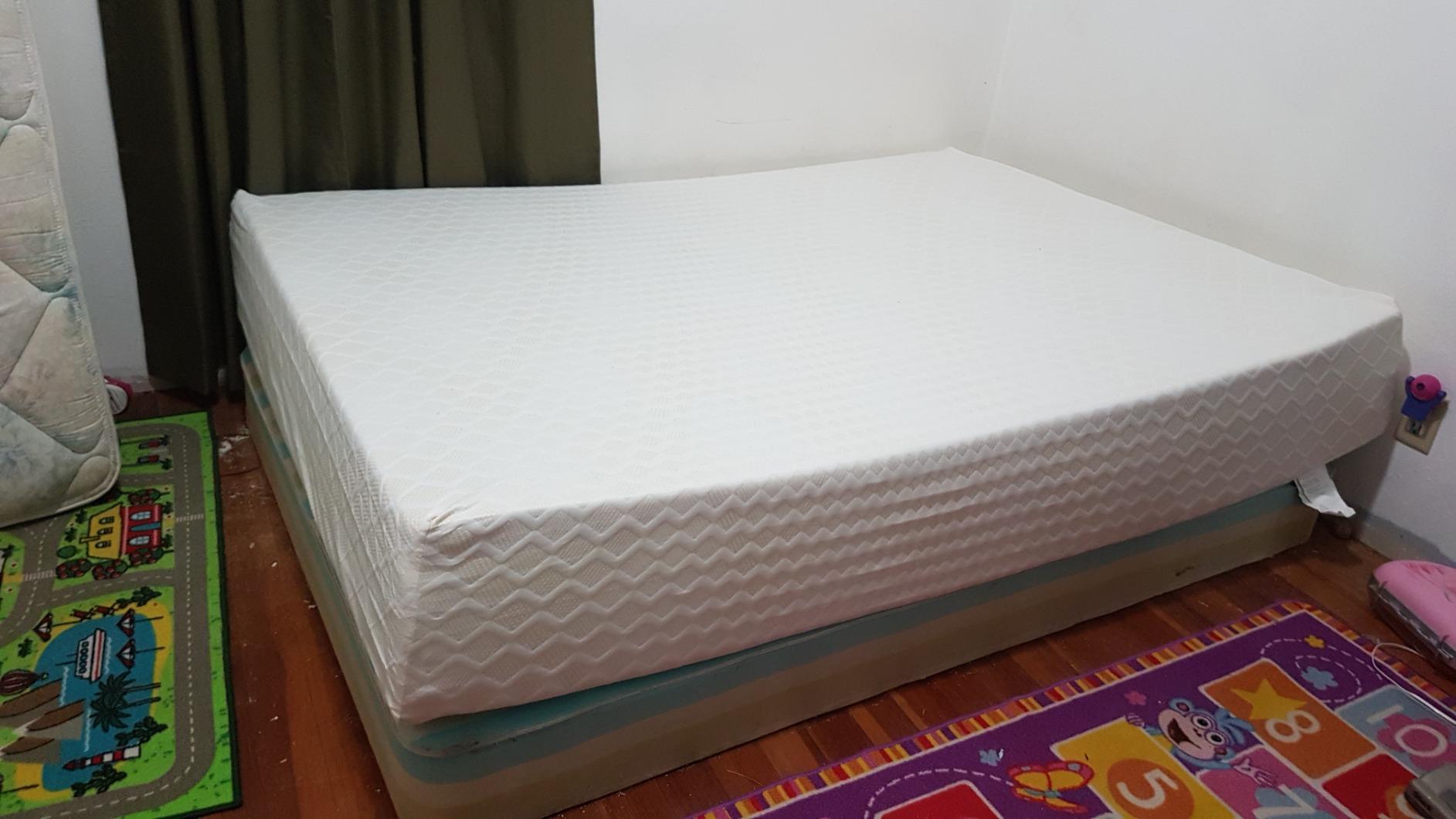 Signature Design by Ashley Chime Memory Foam 12 Inch Twin Mattress with Thick Memory and Support Foam for Pressure Relief, Fiberglass-Free, Mattress In A Box customer photo 2