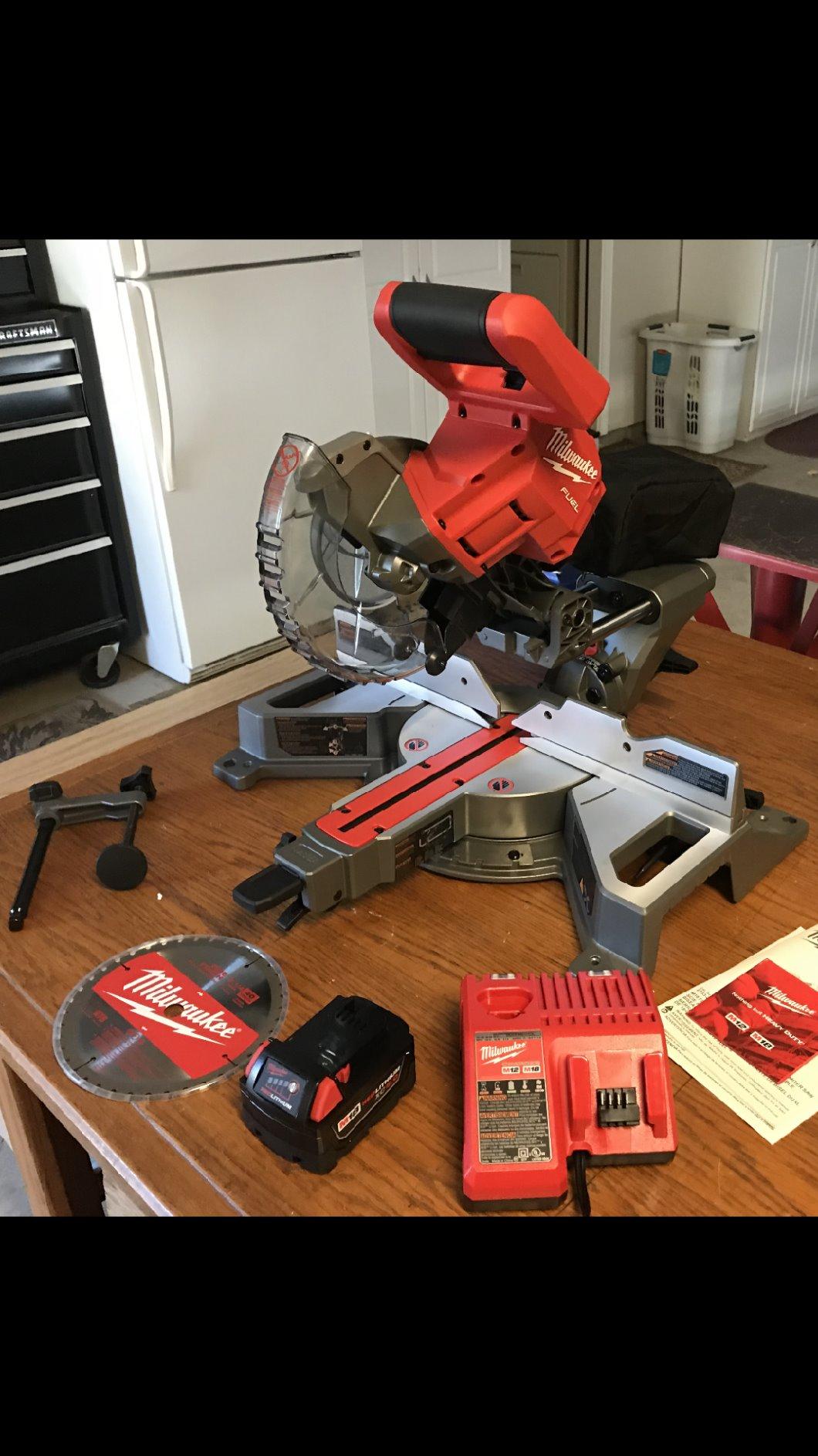 Milwaukee 2733-21 M18 Fuel 7-1/4