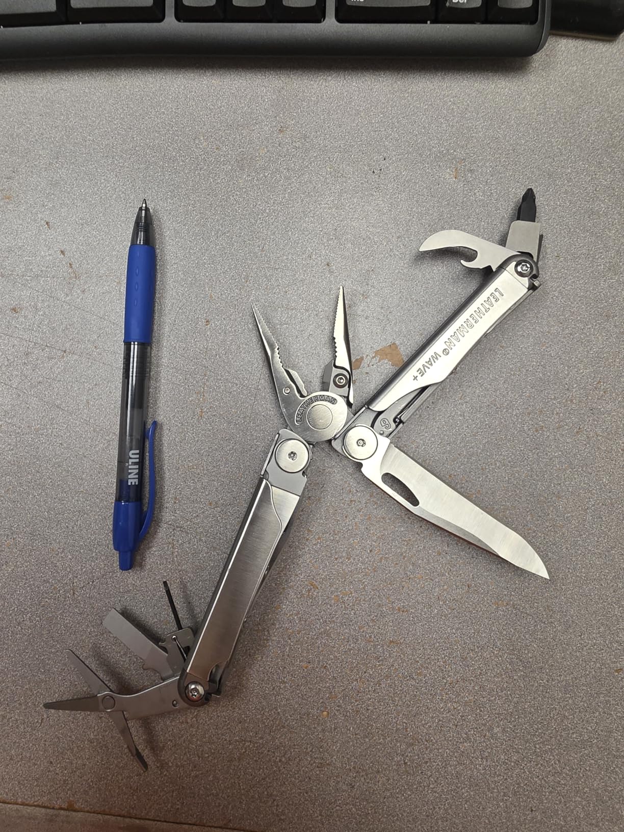 LEATHERMAN, Wave+, 18-in-1 Full-Size, Versatile Multi-tool for DIY, Home, Garden, Outdoors or Everyday Carry (EDC), Stainless Steel customer photo 1