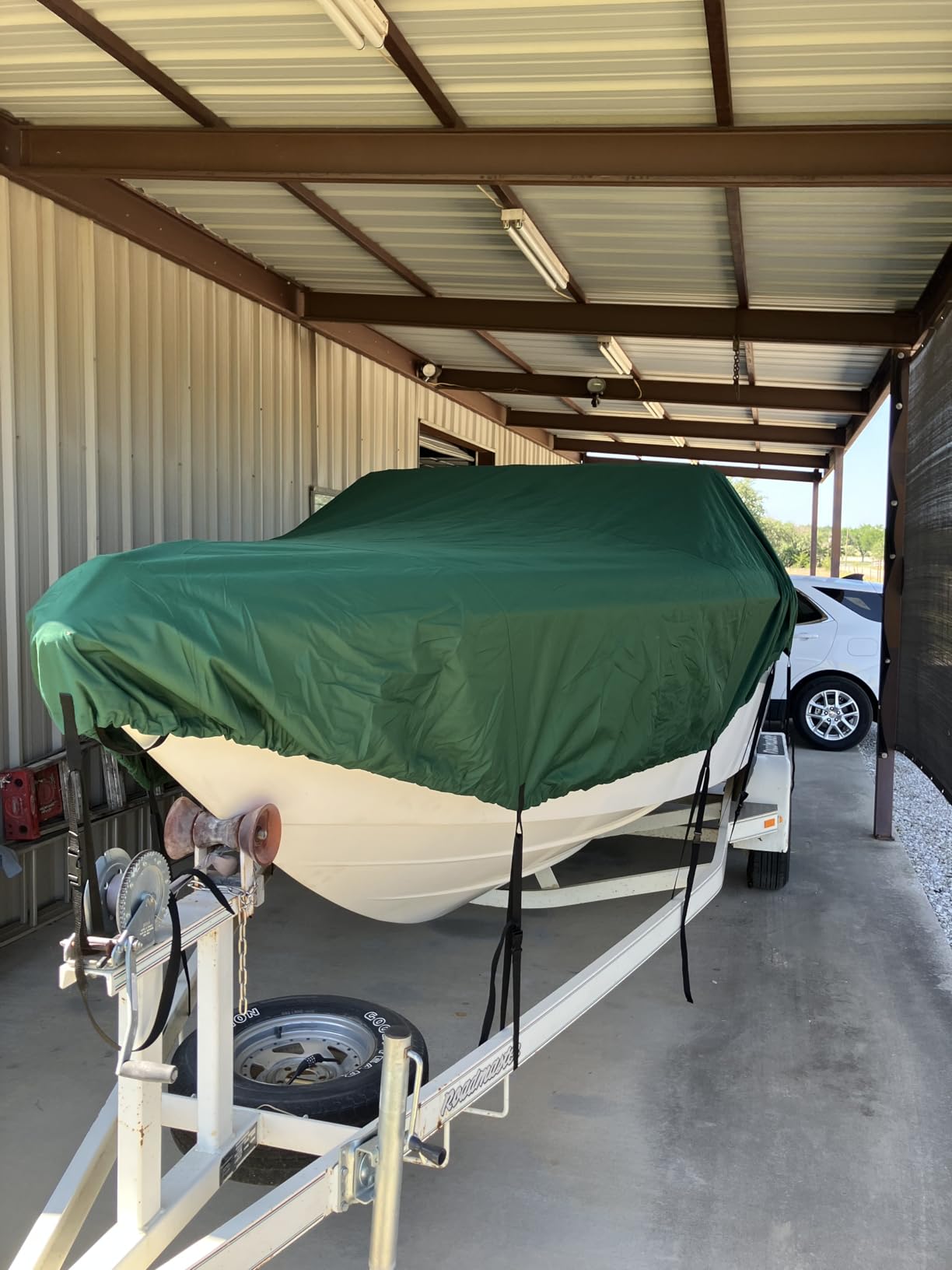 MSC Heavy Duty Oxford Polyester Made Trailerable Boat Cover, Fits V-Hull, Tri-Hull, Runabout Boat Cover (Model C - Length: 16'-18.5' Beam Width: up to 94