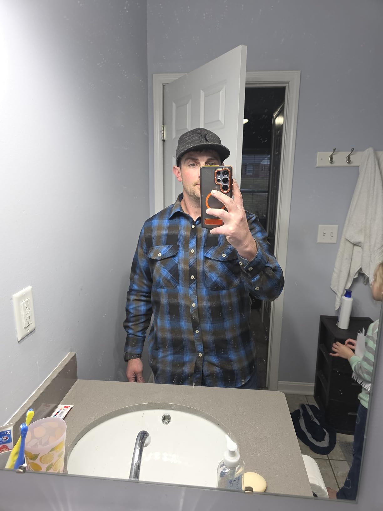 Men's Button Down Regular Fit Long Sleeve Plaid Flannel Casual Shirts customer photo 1