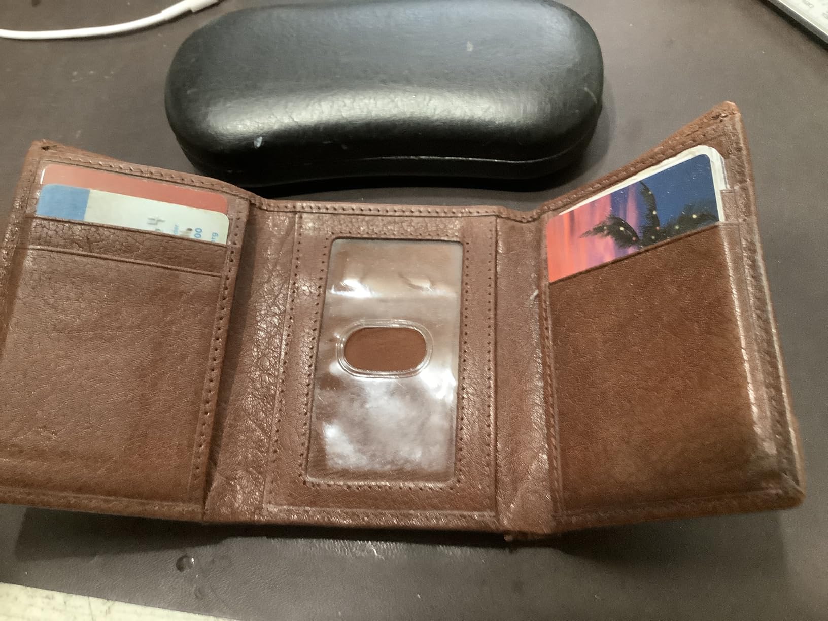 BULL GUARD Best Leather Men's RFID Trifold Wallet With ID Great Outdoor Wallet customer photo 1