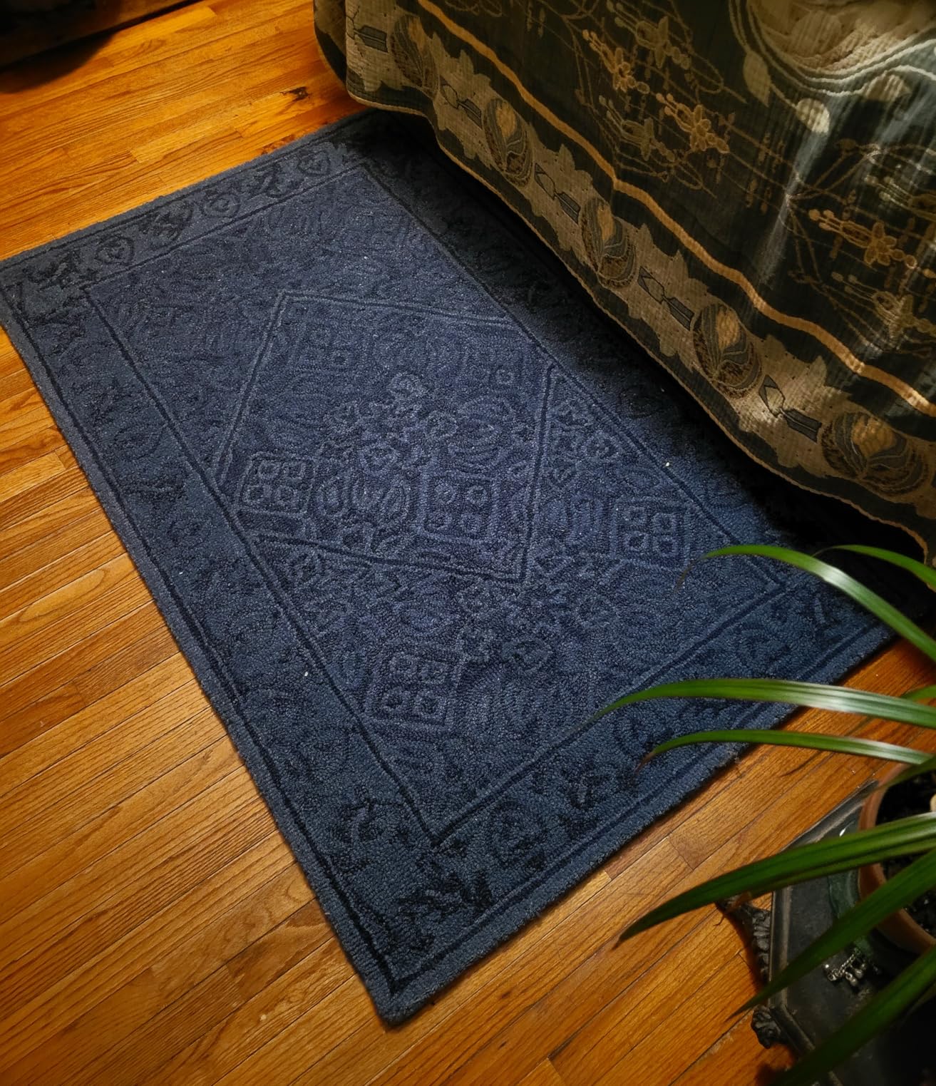 SAFAVIEH Area Rug 8x10 - Dip Dye Collection - Large - Navy Blue, Handmade Wool, Ideal for Living Room, Bedroom, Office, Dining Space (DDY151N) customer photo 2