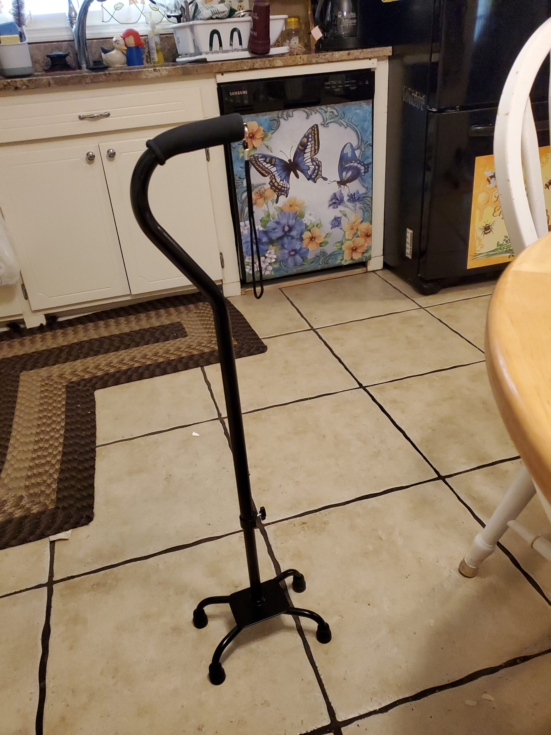 RMS Quad Cane - Adjustable Walking Cane with A Large Four-Pronged Base for Extra Stability - Foam Padded Offset Handle for Secure & Comfort Grip - Works for Right or Left Handed Men or Women customer photo 2