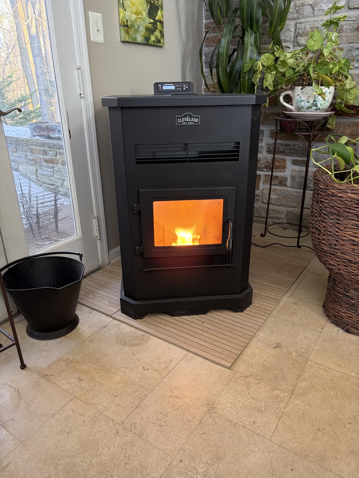 Cleveland Iron Works Large Pellet Stove 130lb Hopper customer photo 1