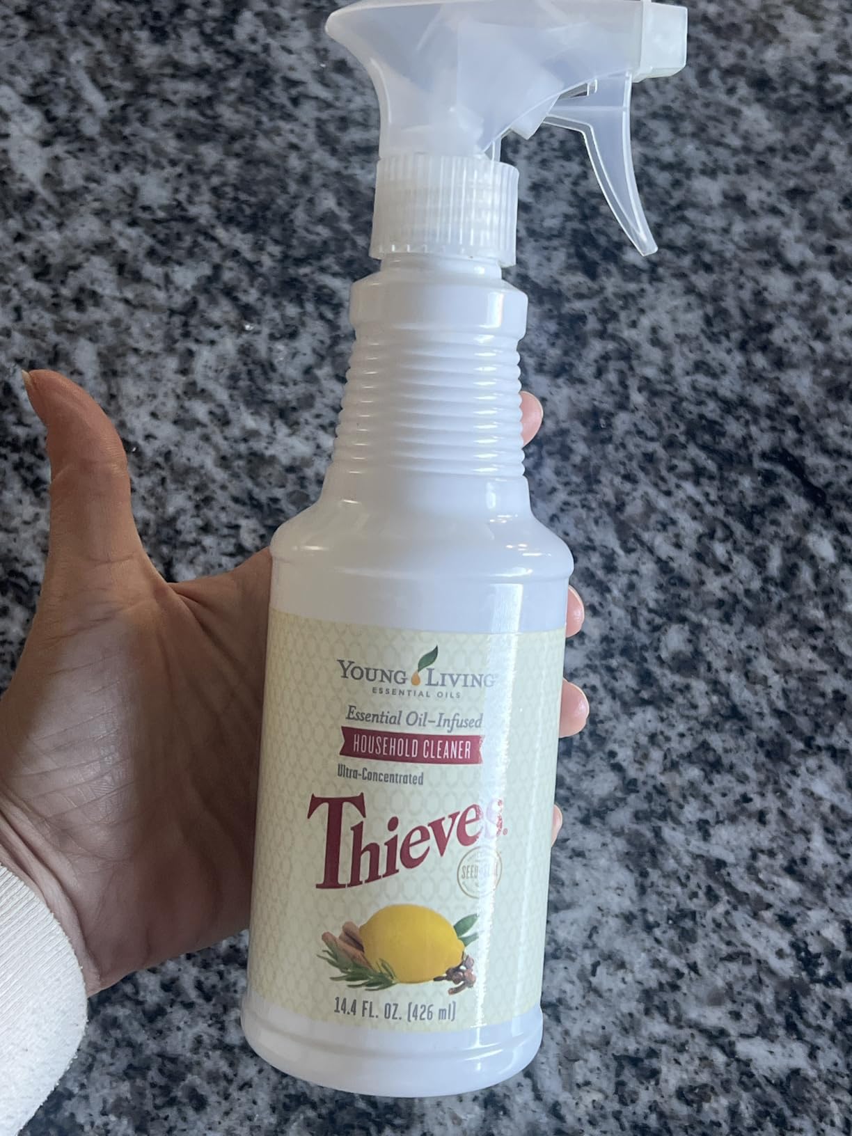Thieves Household Cleaner | 14.4 oz | Plant-Based Multi-Surface Solution Infused with Essential Oils | Dilute for Floors, Carpets, Glass, Counters, Appliances, and General Home Cleaning customer photo 2