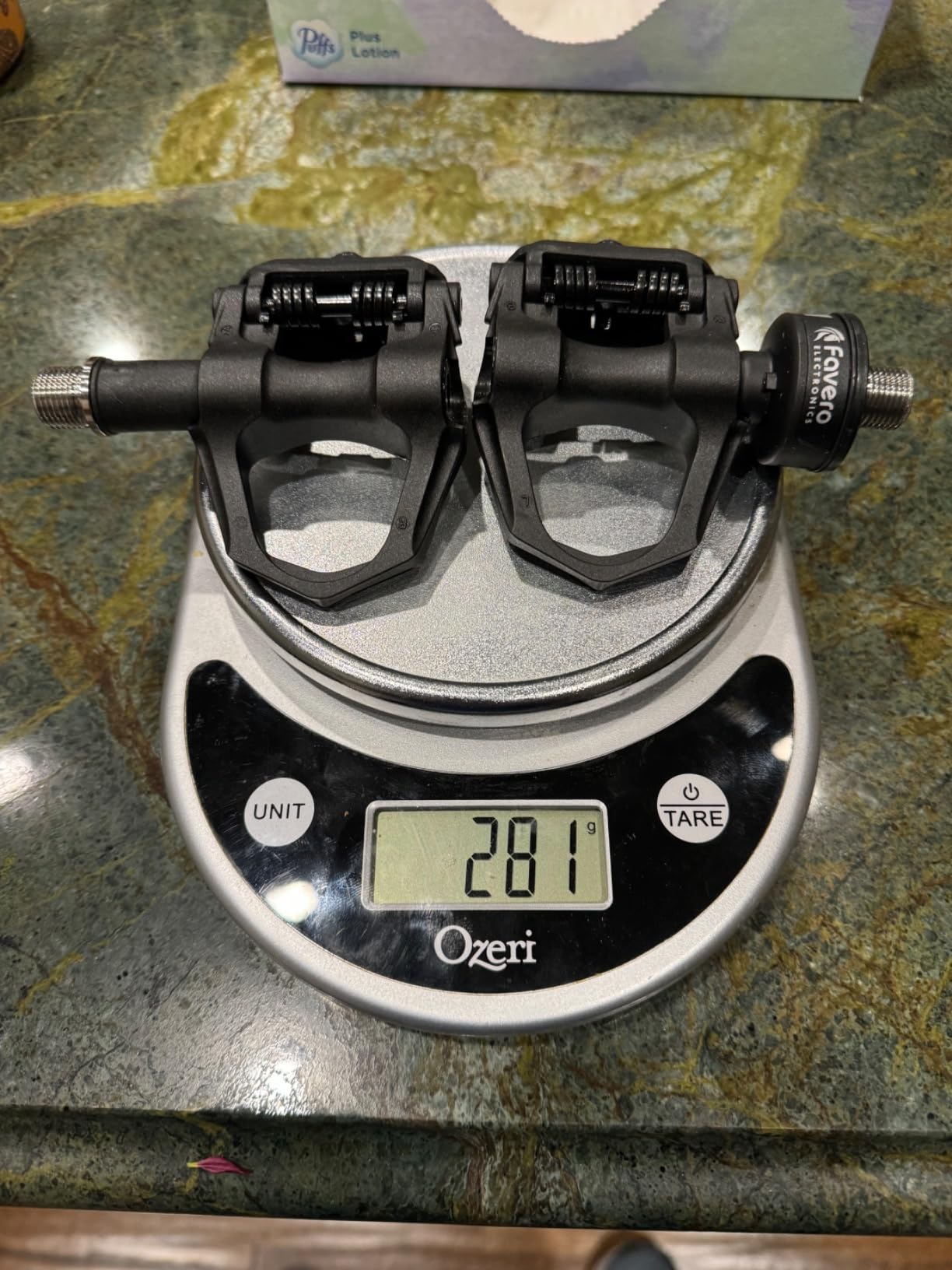 Favero Assioma Uno Pedal Based Cycling Power Meter with Extra Cleats and Wearable4U Cleaning Cloth Bundle customer photo 1